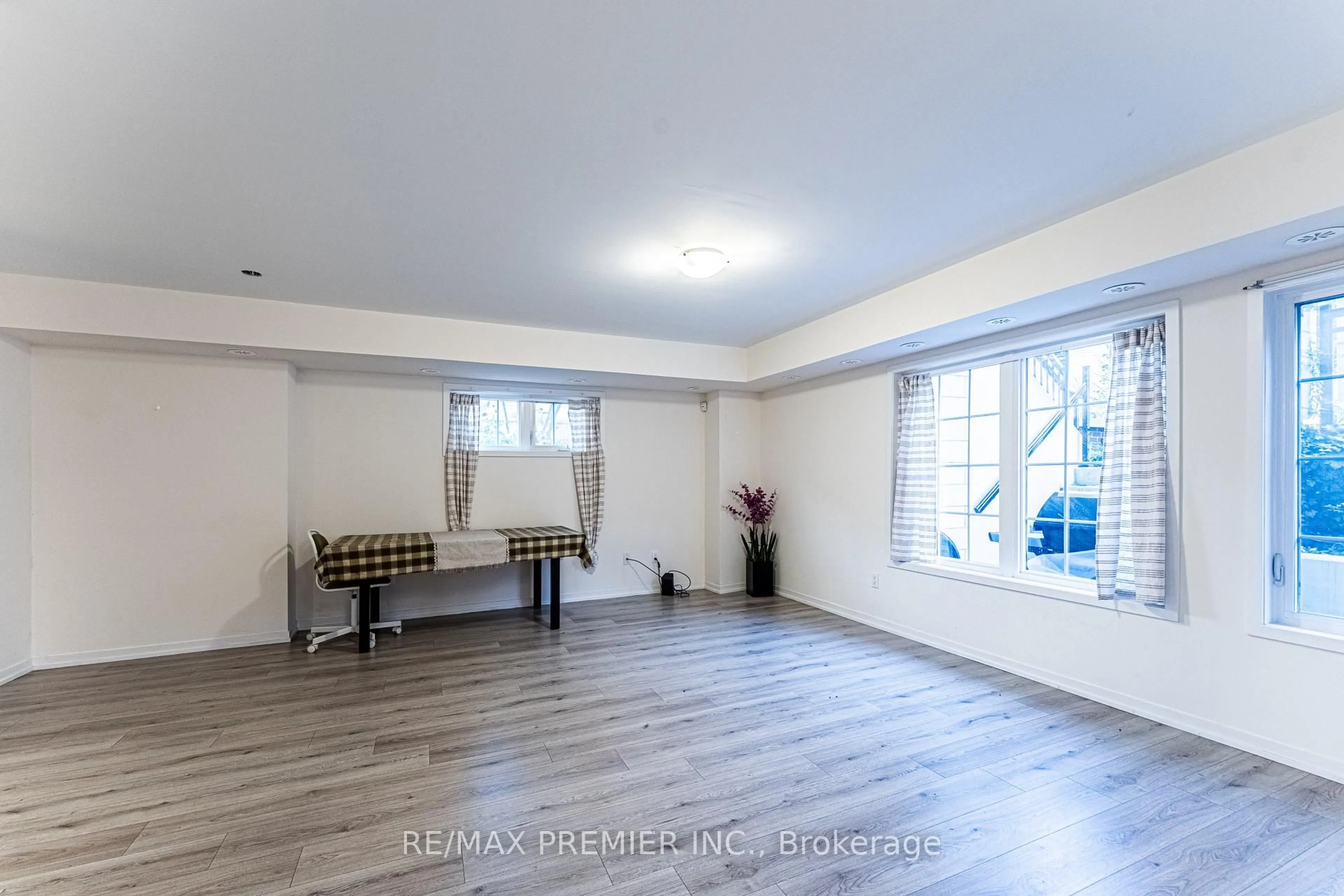 A pic of a room for 26 Bruce St #B02, Vaughan Ontario L4L 1J4