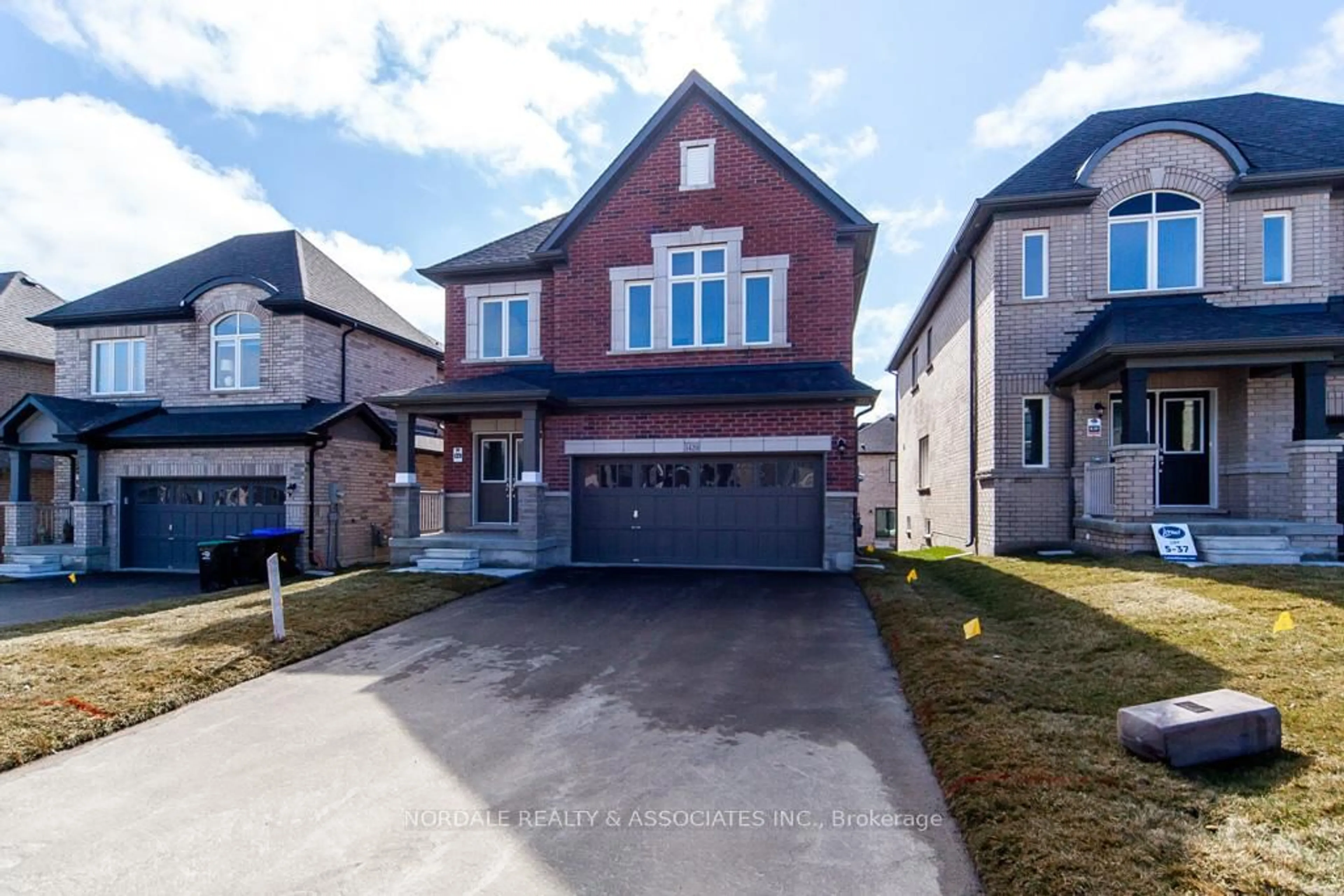 Home with brick exterior material, street for 1429 STOVELL Cres, Innisfil Ontario L0L 1W0