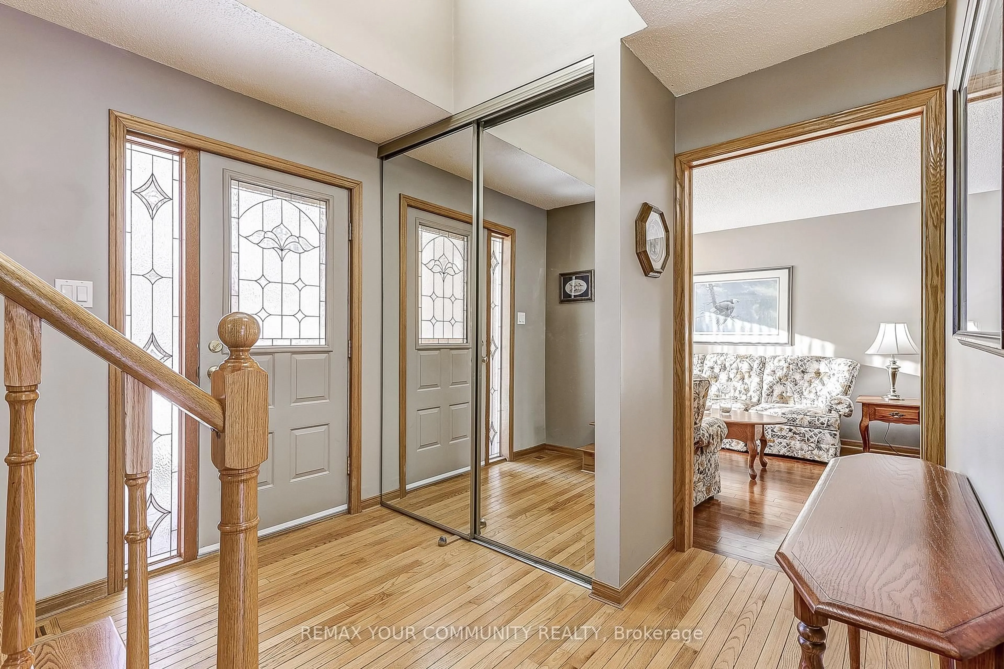 Indoor entryway for 3 Sawyer Cres, Markham Ontario L3P 5V1