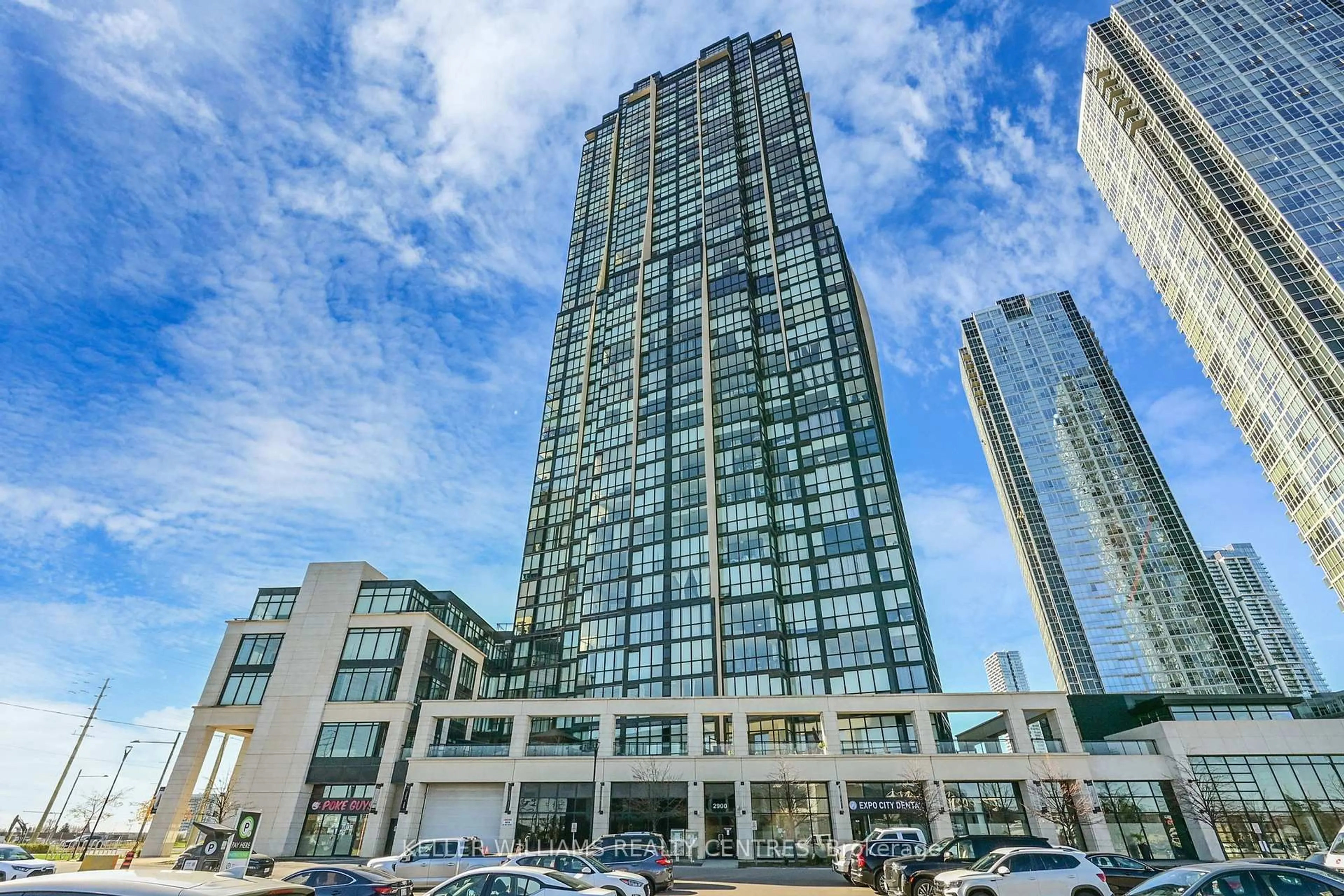 Indoor foyer for 2900 Highway 7 Rd #1410, Vaughan Ontario L4K 0G3