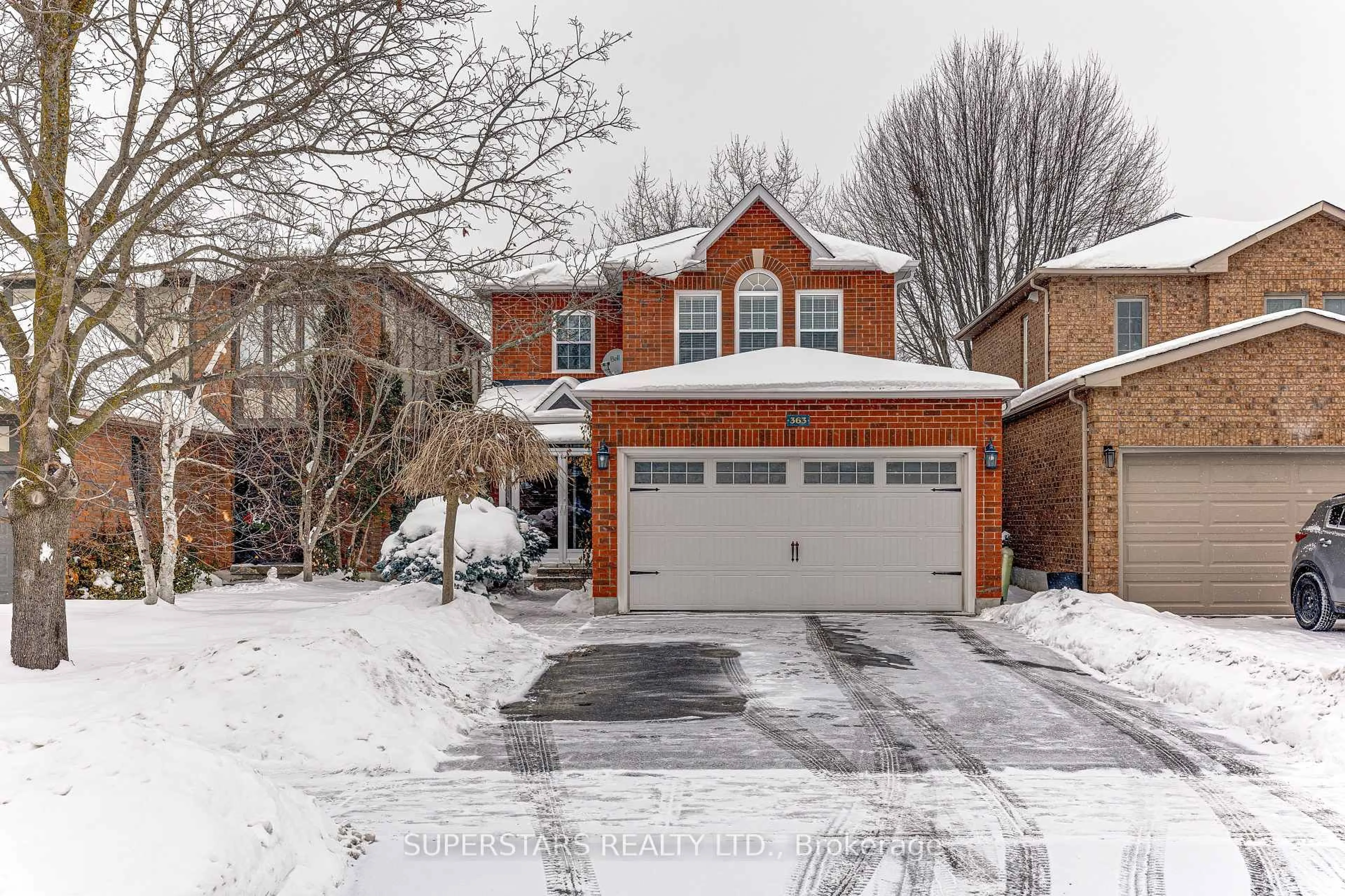 Home with brick exterior material, street for 363 Pickering Cres, Newmarket Ontario L3Y 8G7