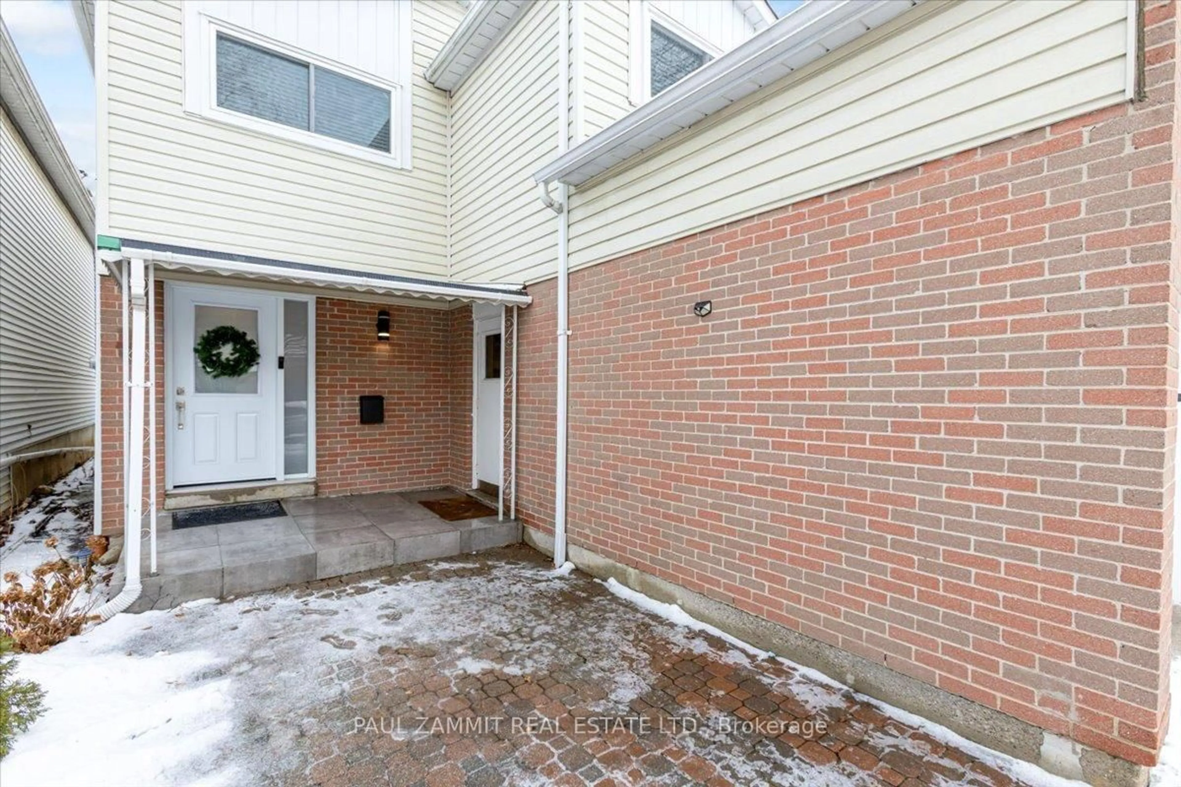 Unknown for 220 Simonston Blvd, Markham Ontario L3T 4M2