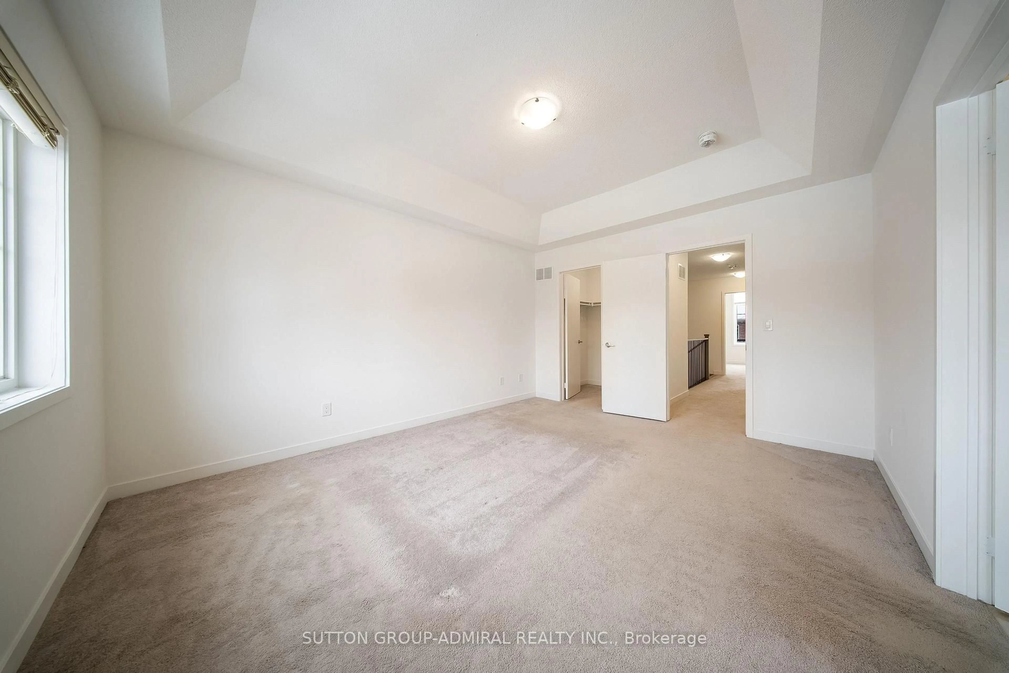 A pic of a room for 217 Bennett St, Newmarket Ontario L3X 0M1