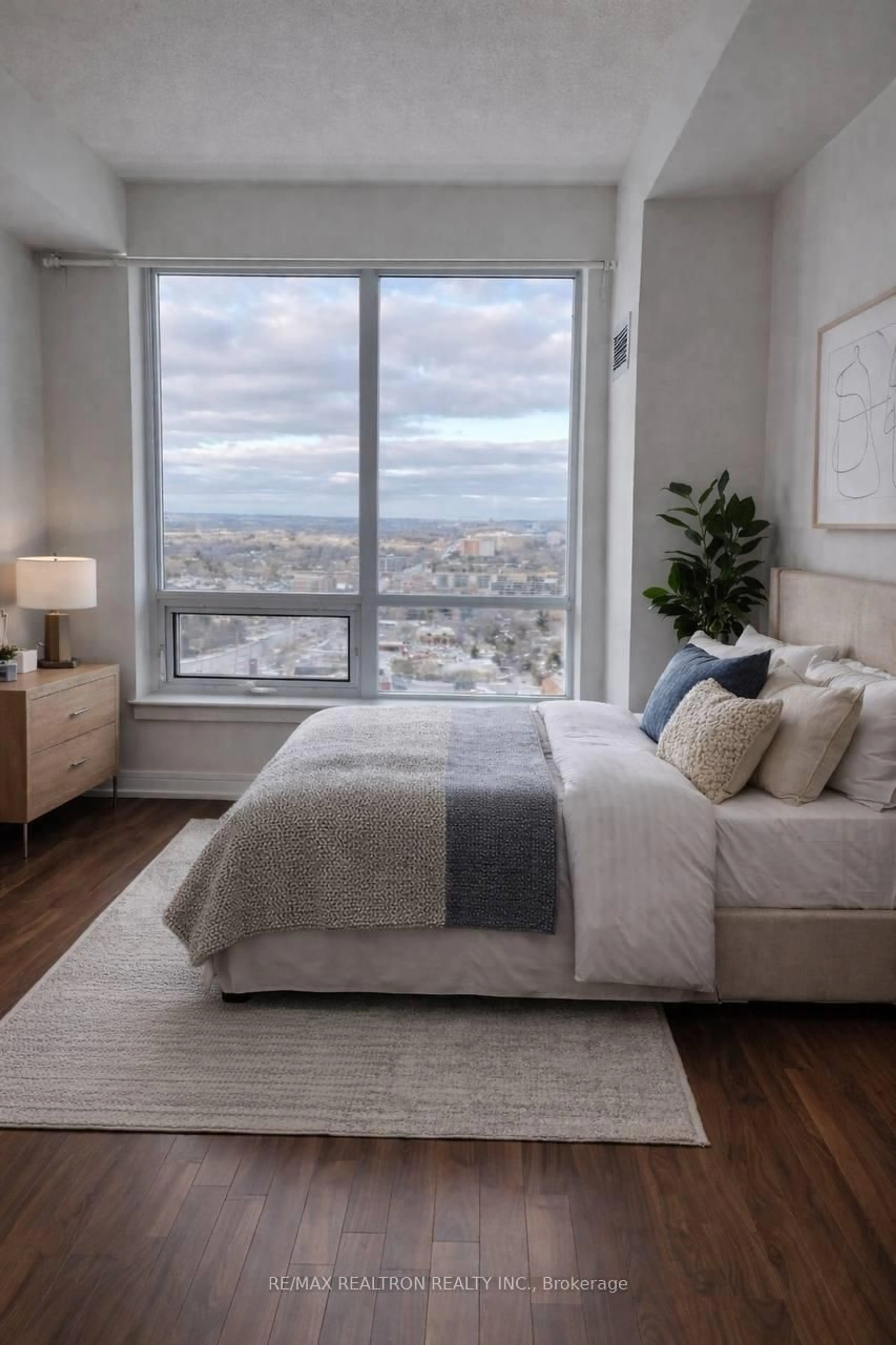 Bedroom with bed, unknown for 7165 Yonge St #1515, Markham Ontario L3T 0C9