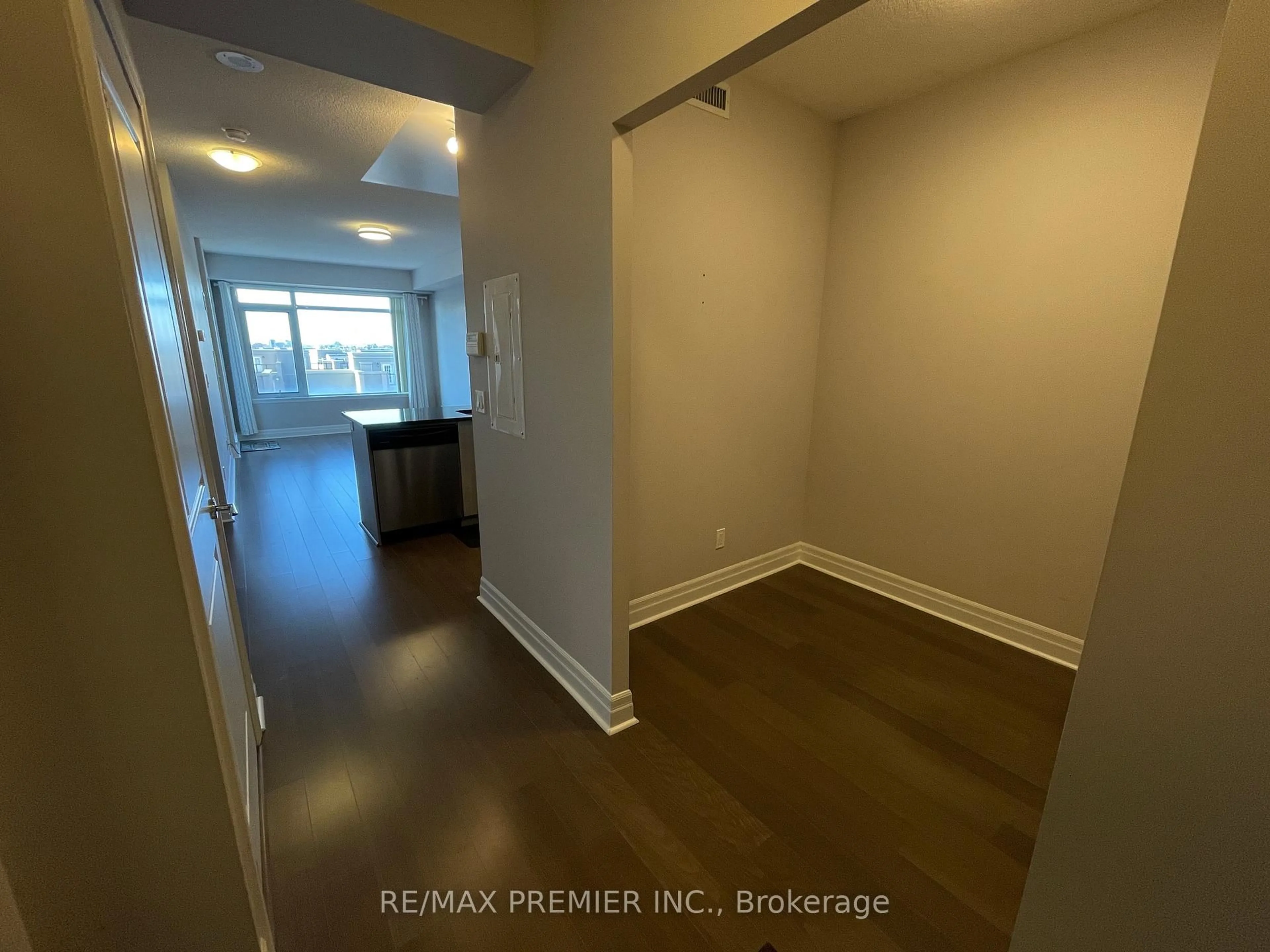 A pic of a room for 8110 Birchmount Rd #506, Markham Ontario L6G 0E3
