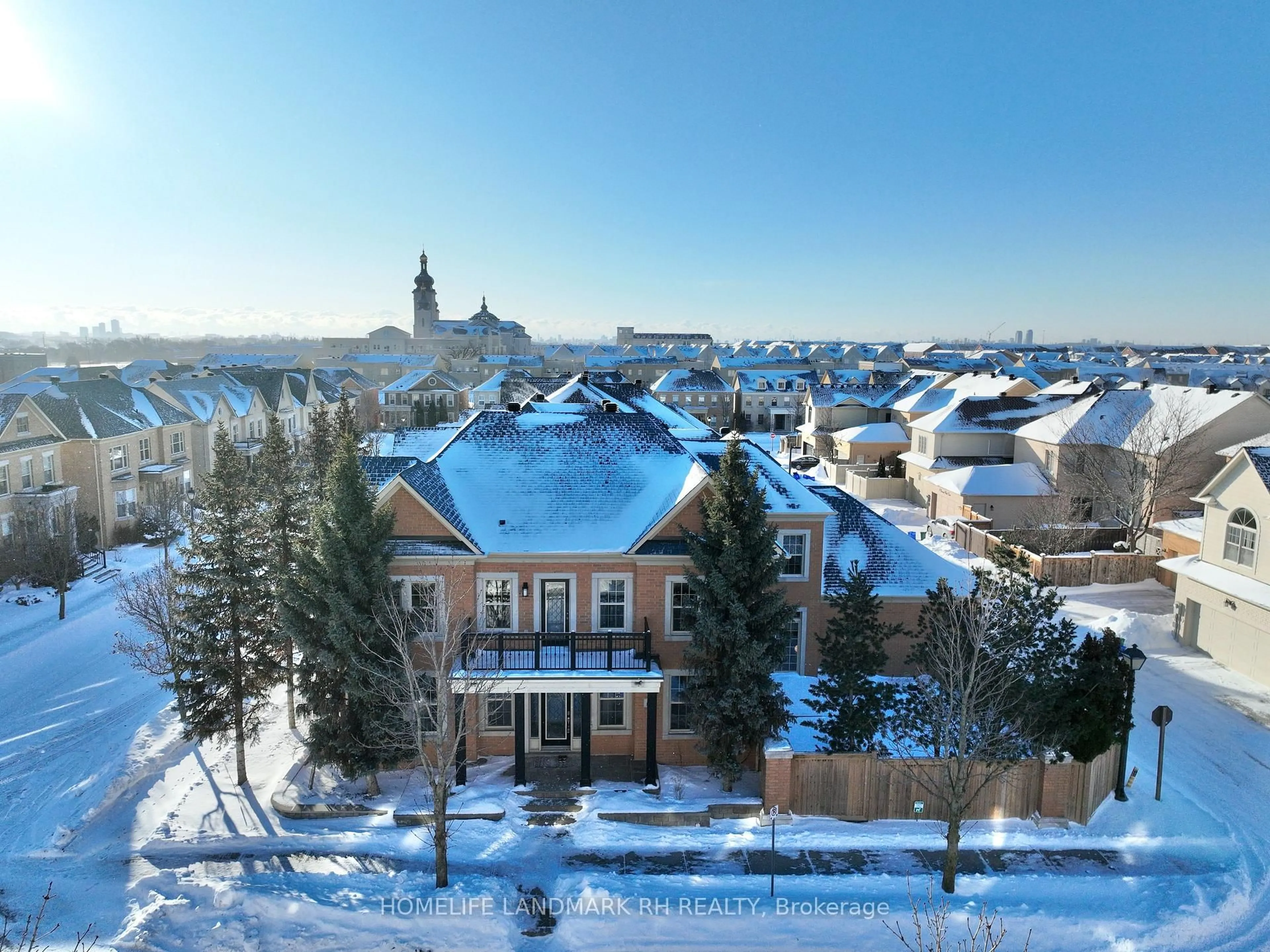 A pic from outside/outdoor area/front of a property/back of a property/a pic from drone, city buildings view from balcony for 12 Father McGinn Rd, Markham Ontario L6C 0A7