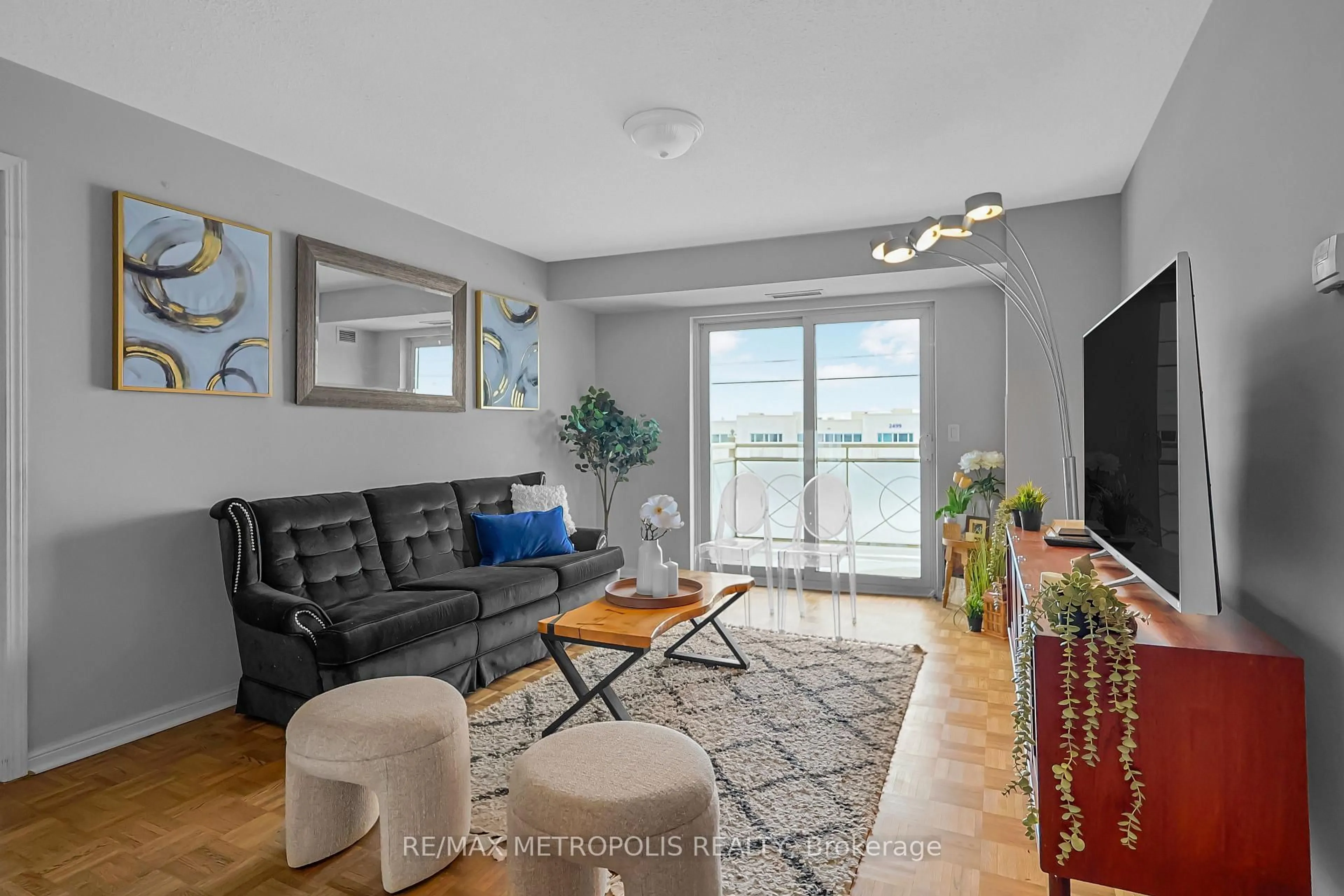 Living room with furniture, unknown for 2500 Rutherford Rd #216, Vaughan Ontario L4K 5N7