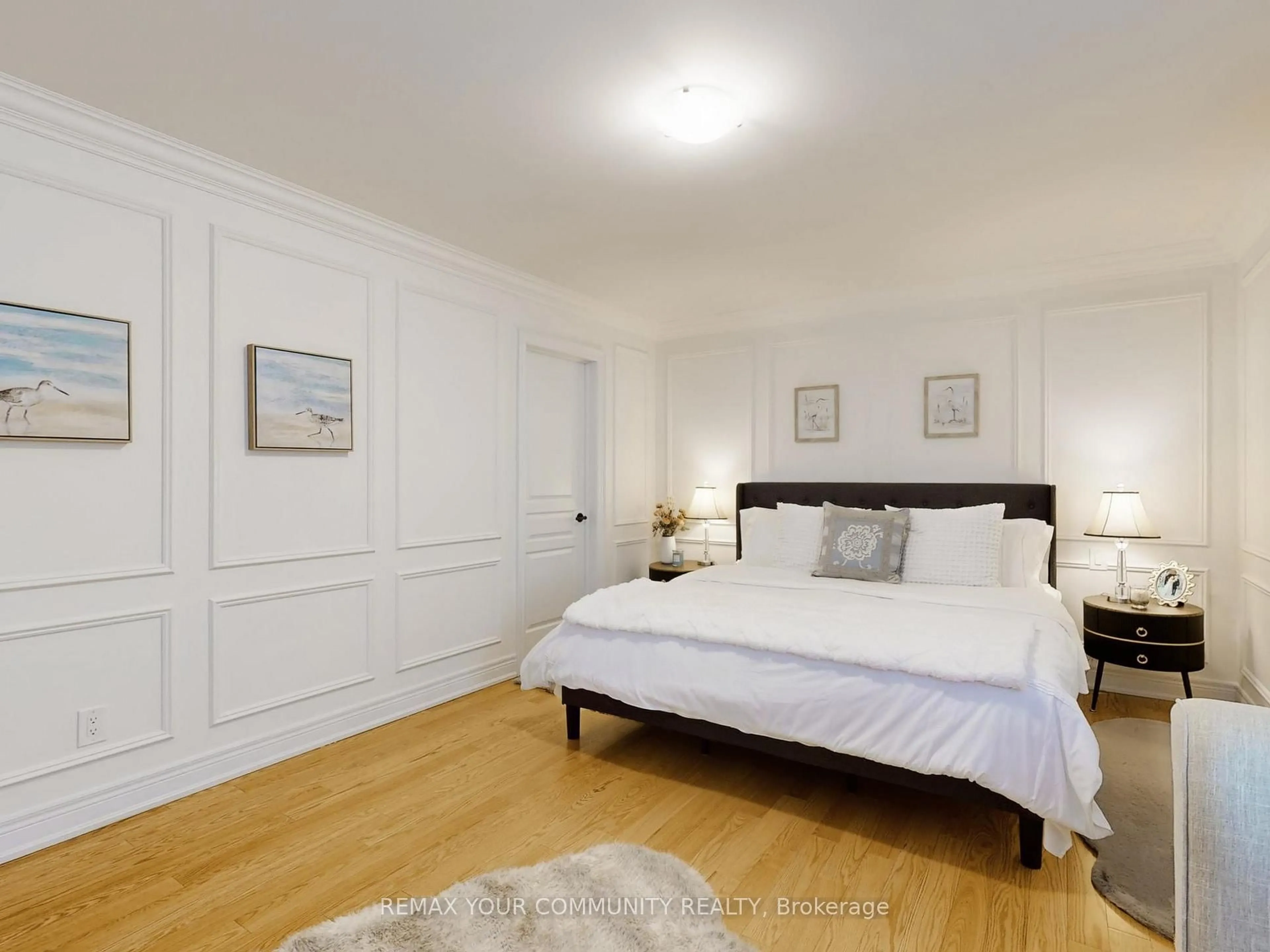 Bedroom with bed, wood/laminate floor for 43 Fairmont Ridge Tr, King Ontario L7B 0A6