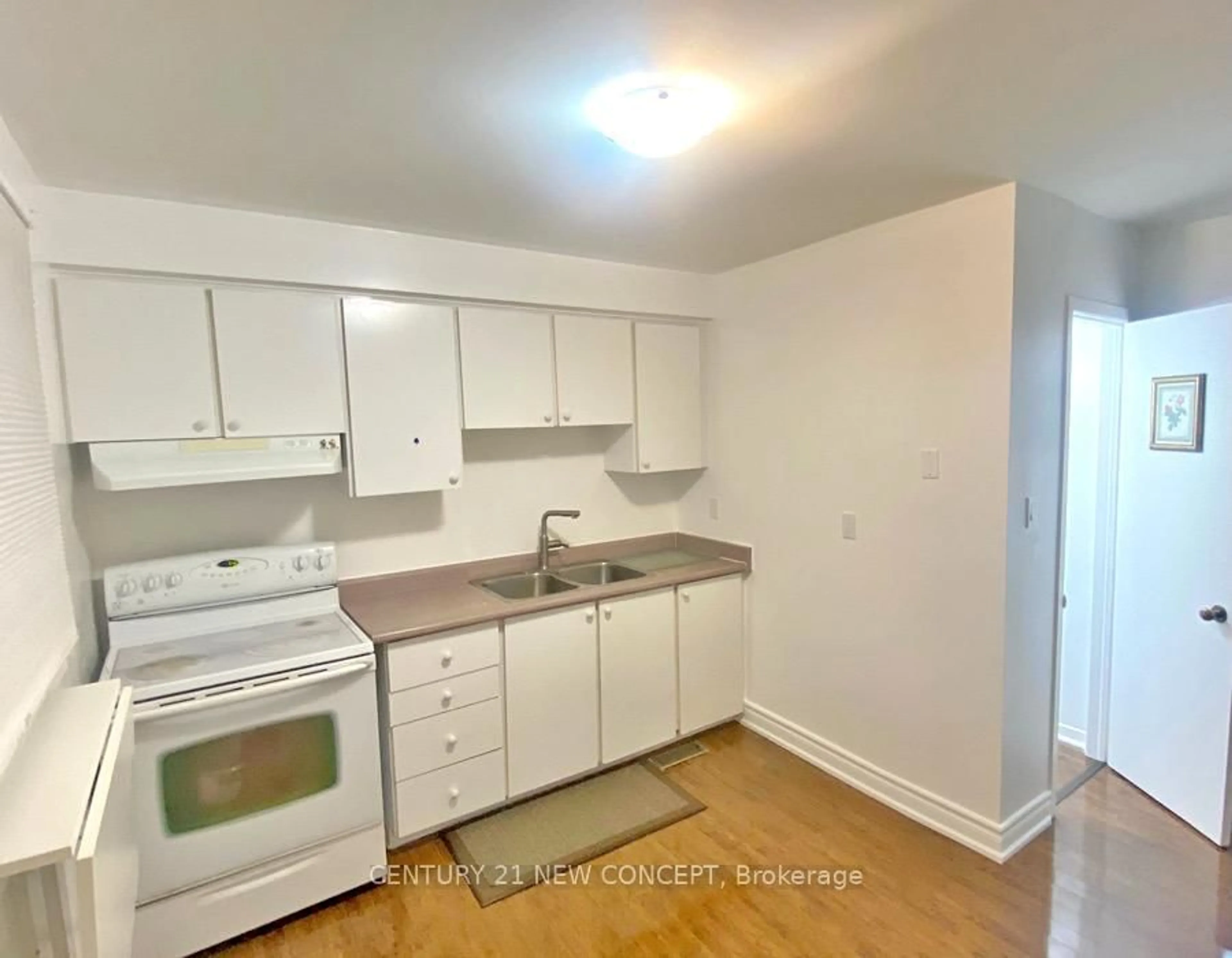 Standard kitchen, unknown for 119 Henderson Ave #3, Markham Ontario L3T 2L3