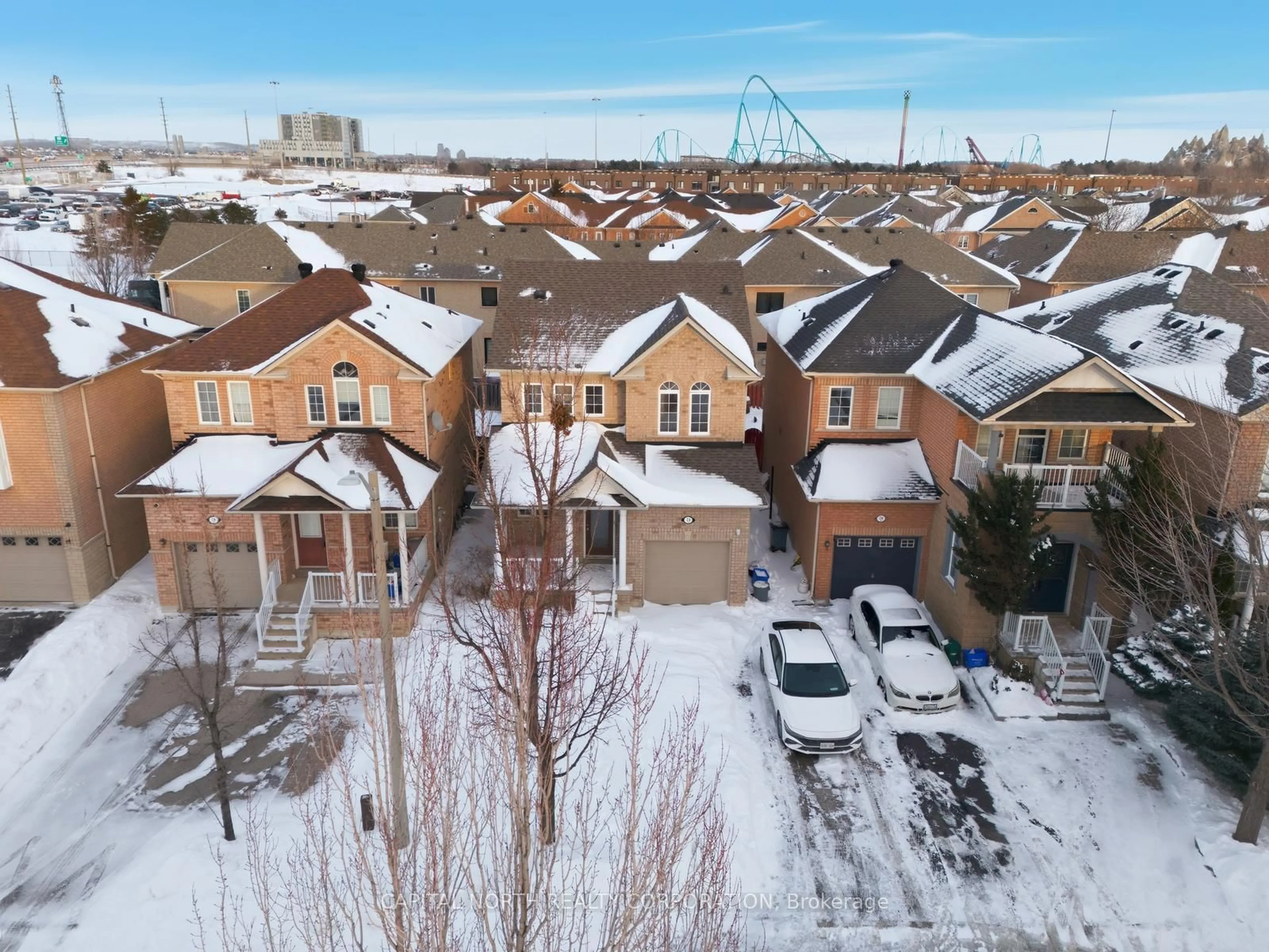 A pic from outside/outdoor area/front of a property/back of a property/a pic from drone, city buildings view from balcony for 74 Bullrush Dr, Vaughan Ontario L4H 2V8