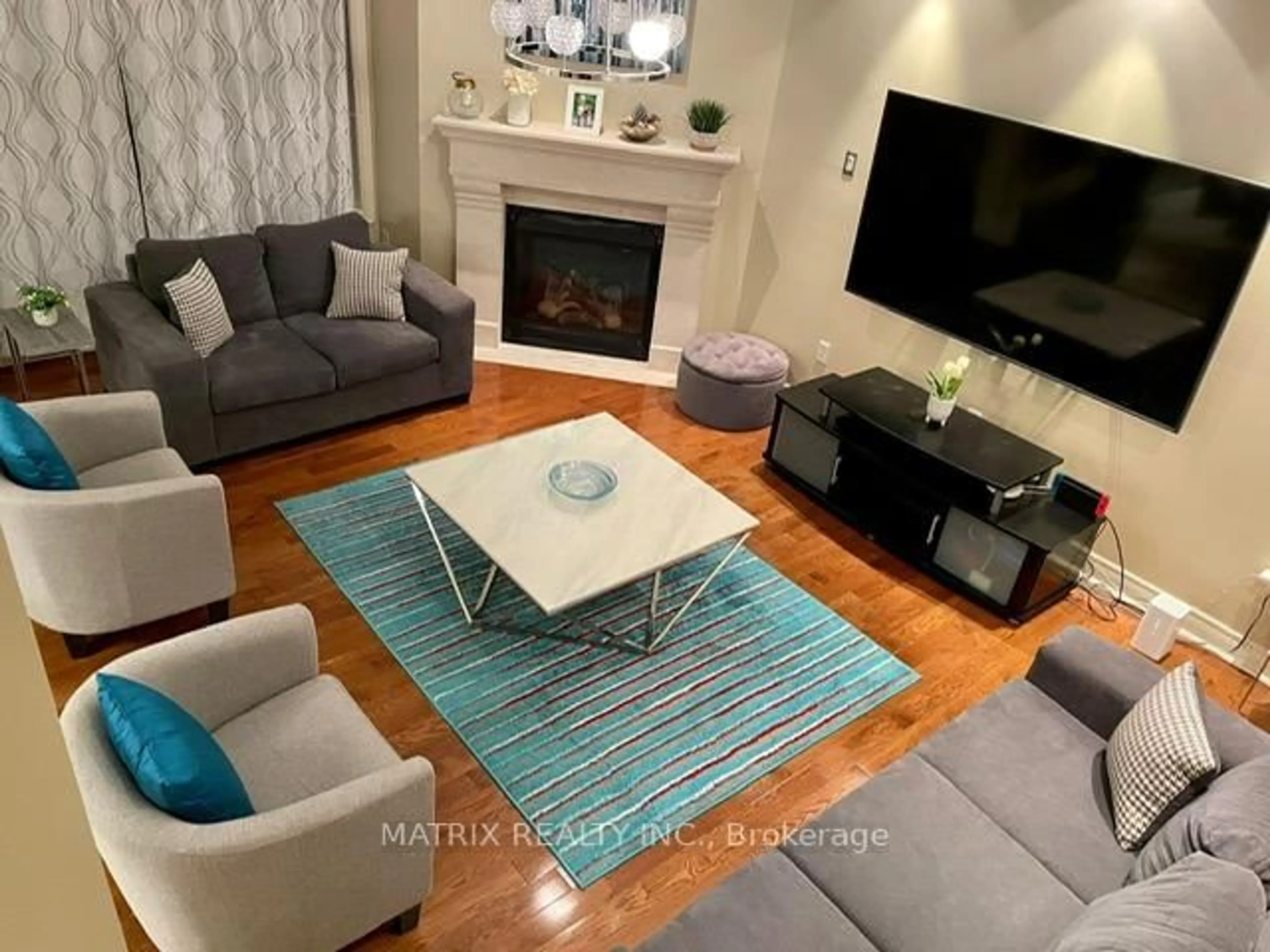 Living room with furniture, unknown for 69 Ken Laushway Ave, Whitchurch-Stouffville Ontario L4A 0J3