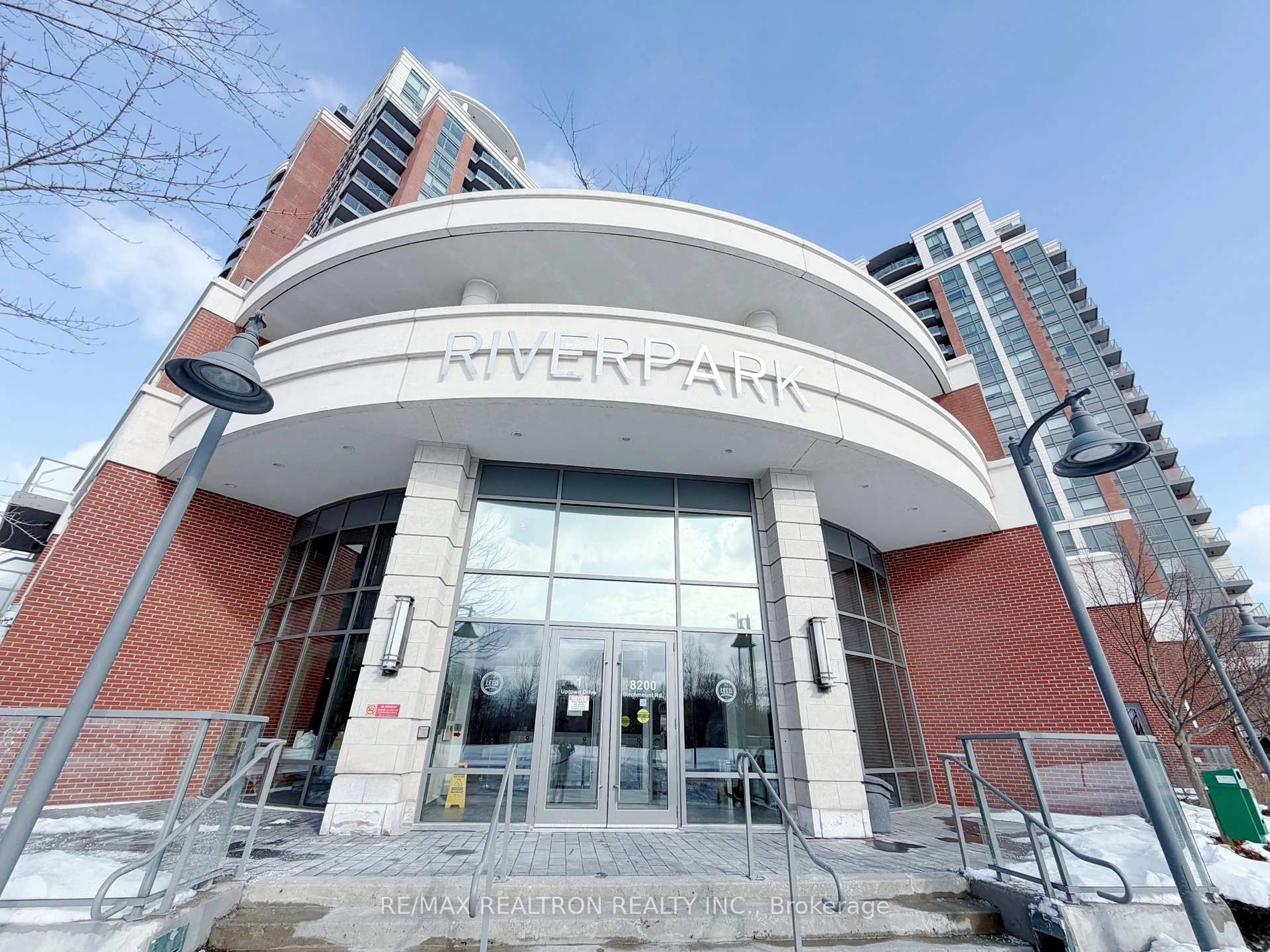 Indoor foyer for 1 Uptown Dr #509, Markham Ontario L3R 5C1