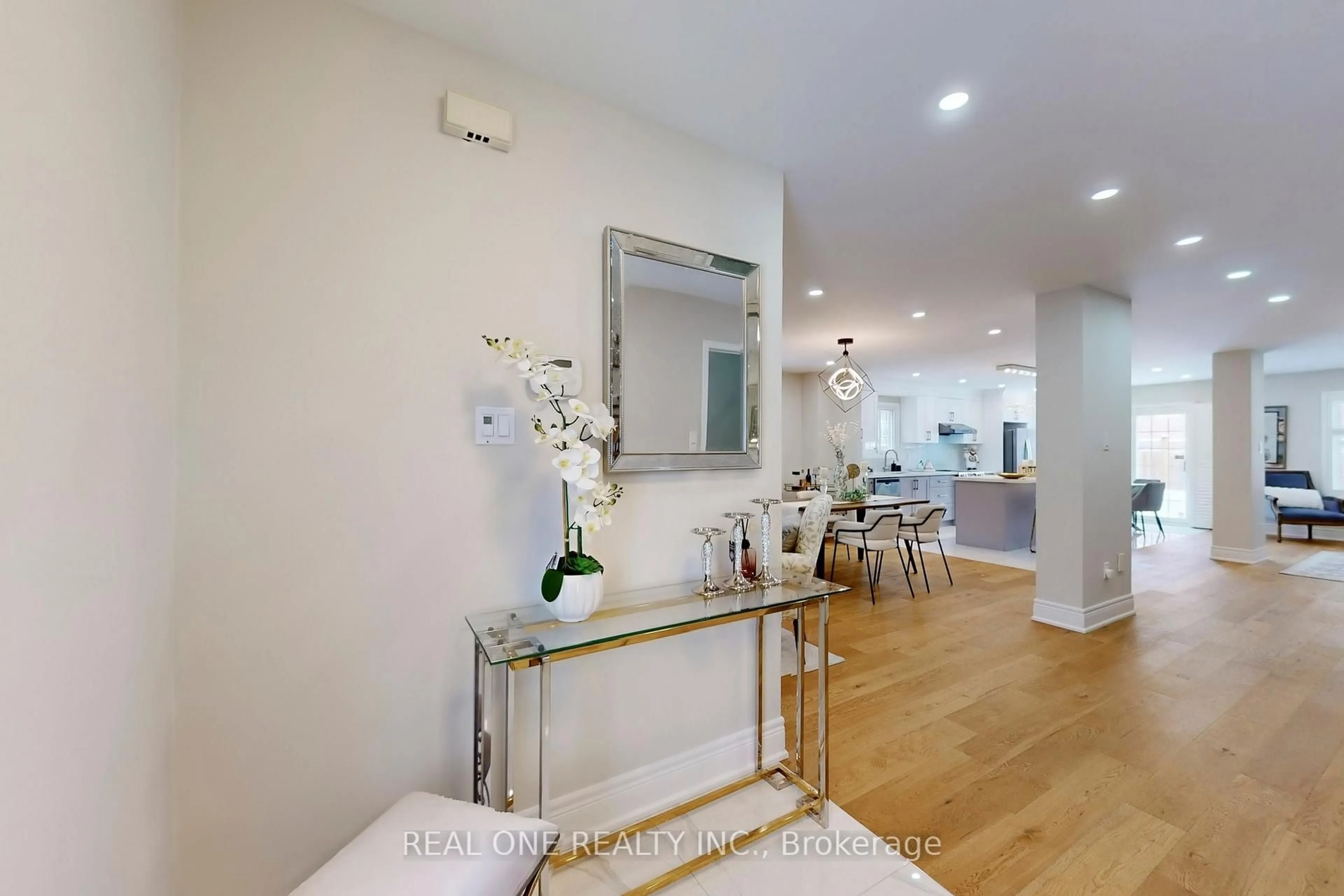 Unknown for 10 Squire Dr, Richmond Hill Ontario L4S 1C4