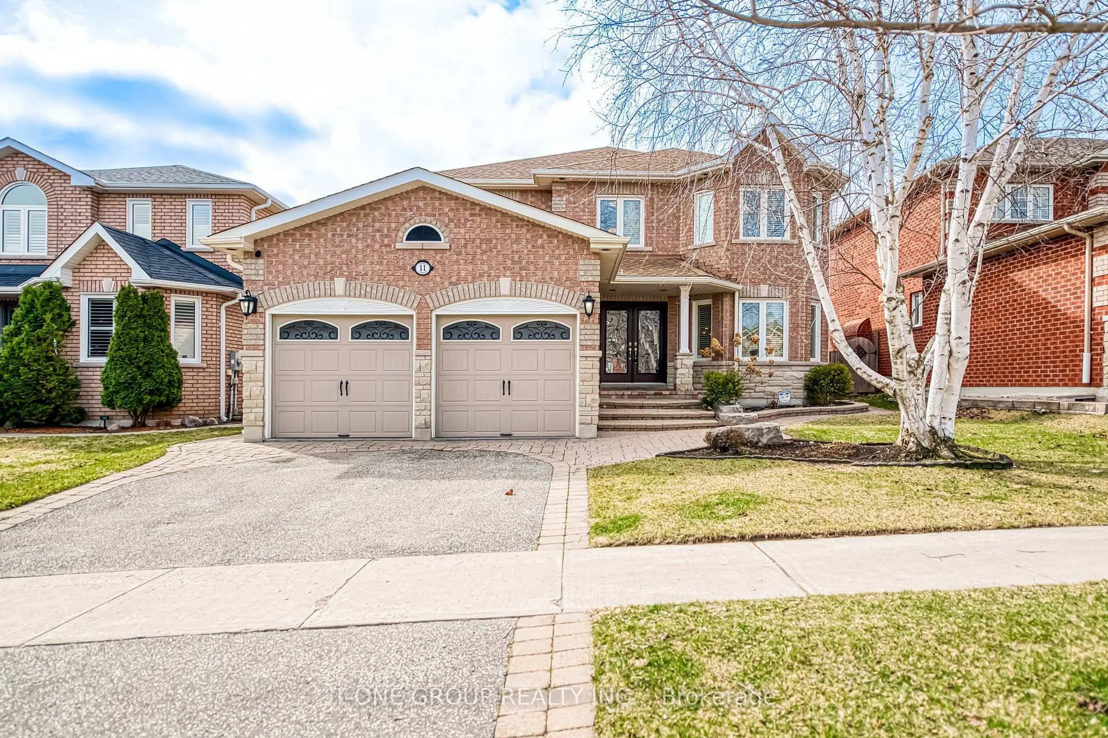 Home with brick exterior material, street for 11 Saint Ave, Bradford West Gwillimbury Ontario L3Z 3E6