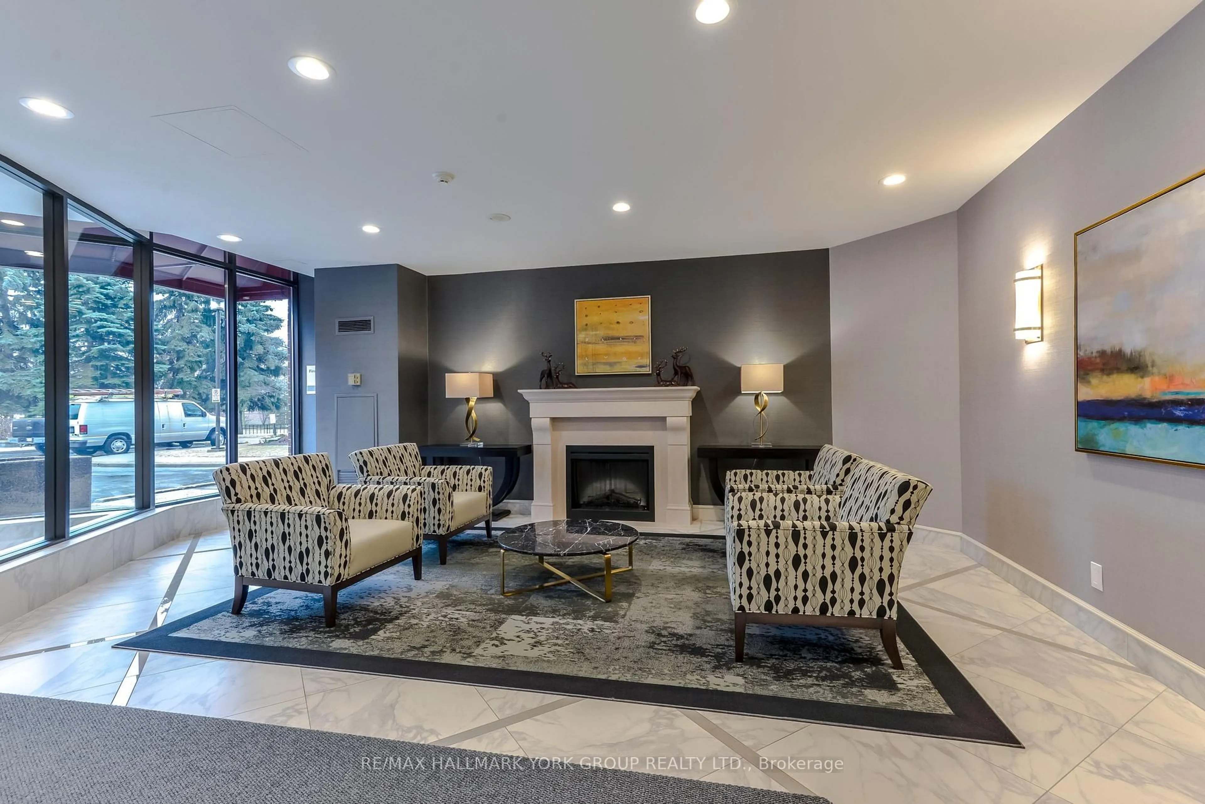 Lobby for 100 Observatory Lane #406, Richmond Hill Ontario L4C 1T4