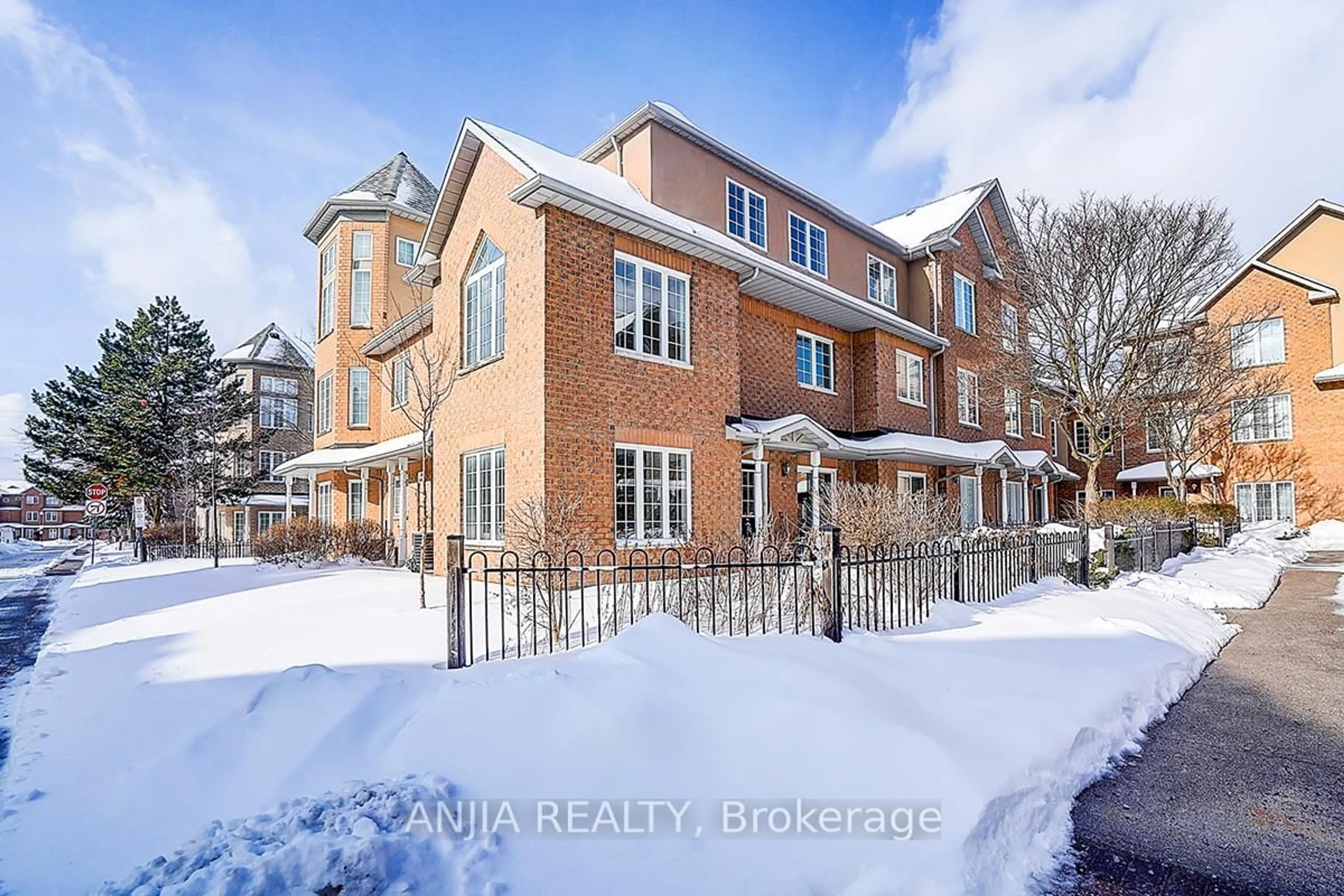 Unknown for 16 St Moritz Way #5, Markham Ontario L3R 4G2