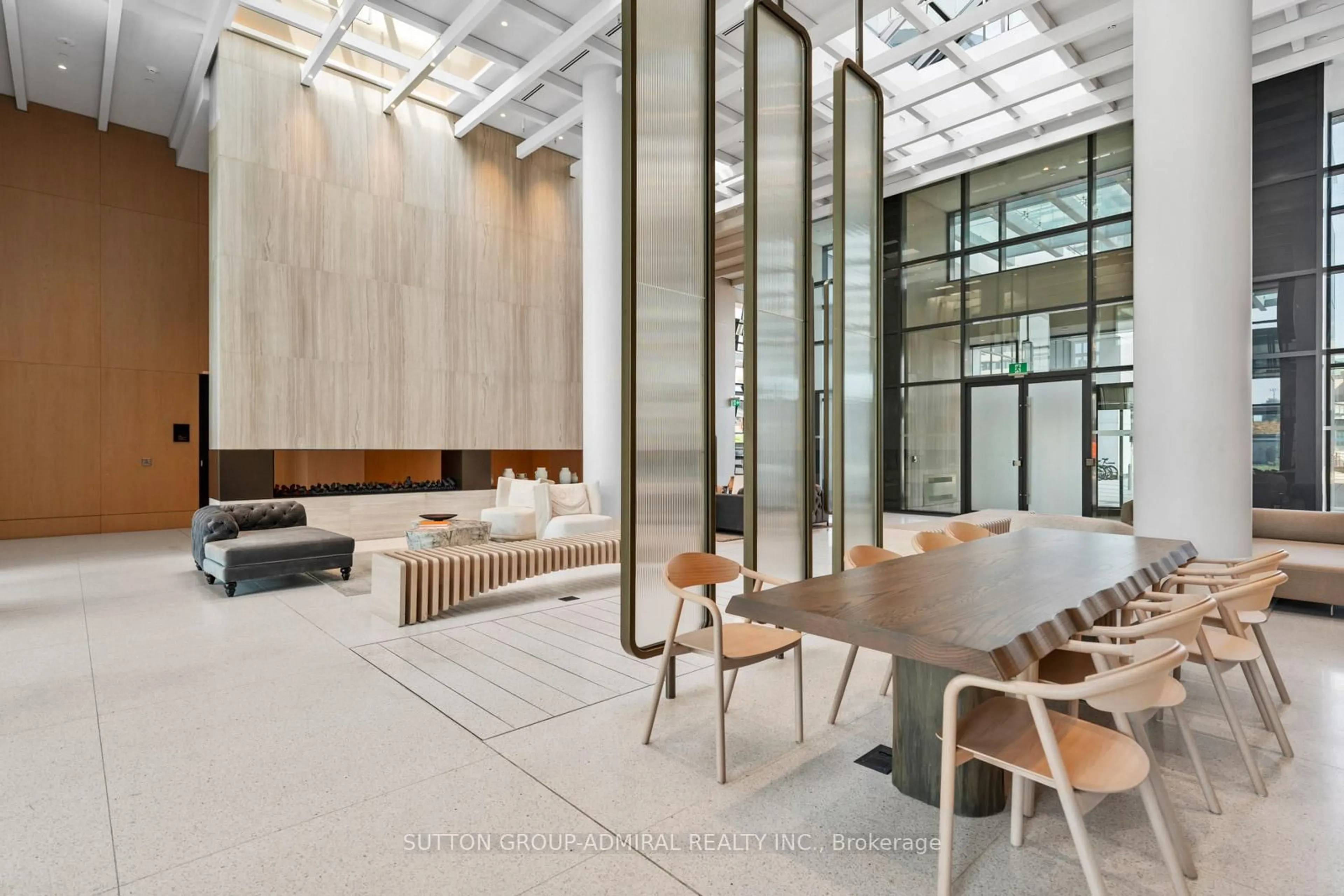 Lobby for 195 Commerce St #2110, Vaughan Ontario L4K 0P9