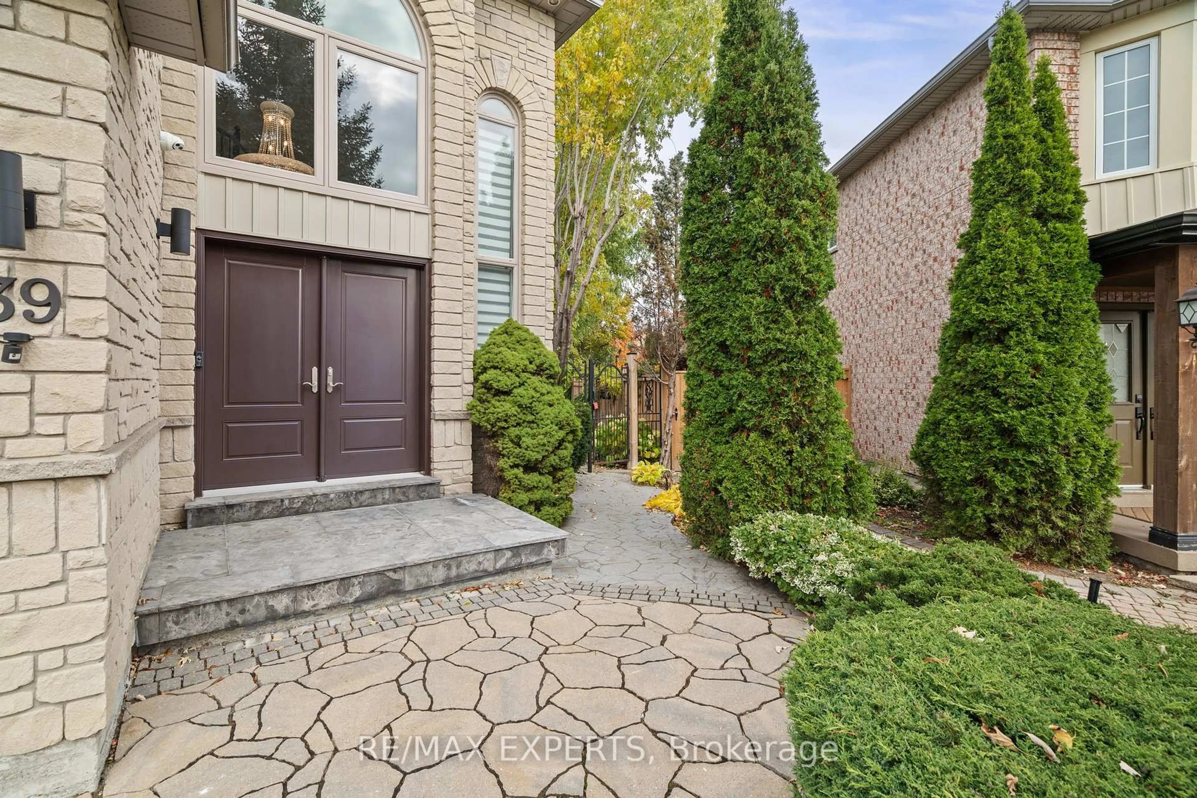 Unknown for 39 Michelle Dr, Vaughan Ontario L4L 9B8