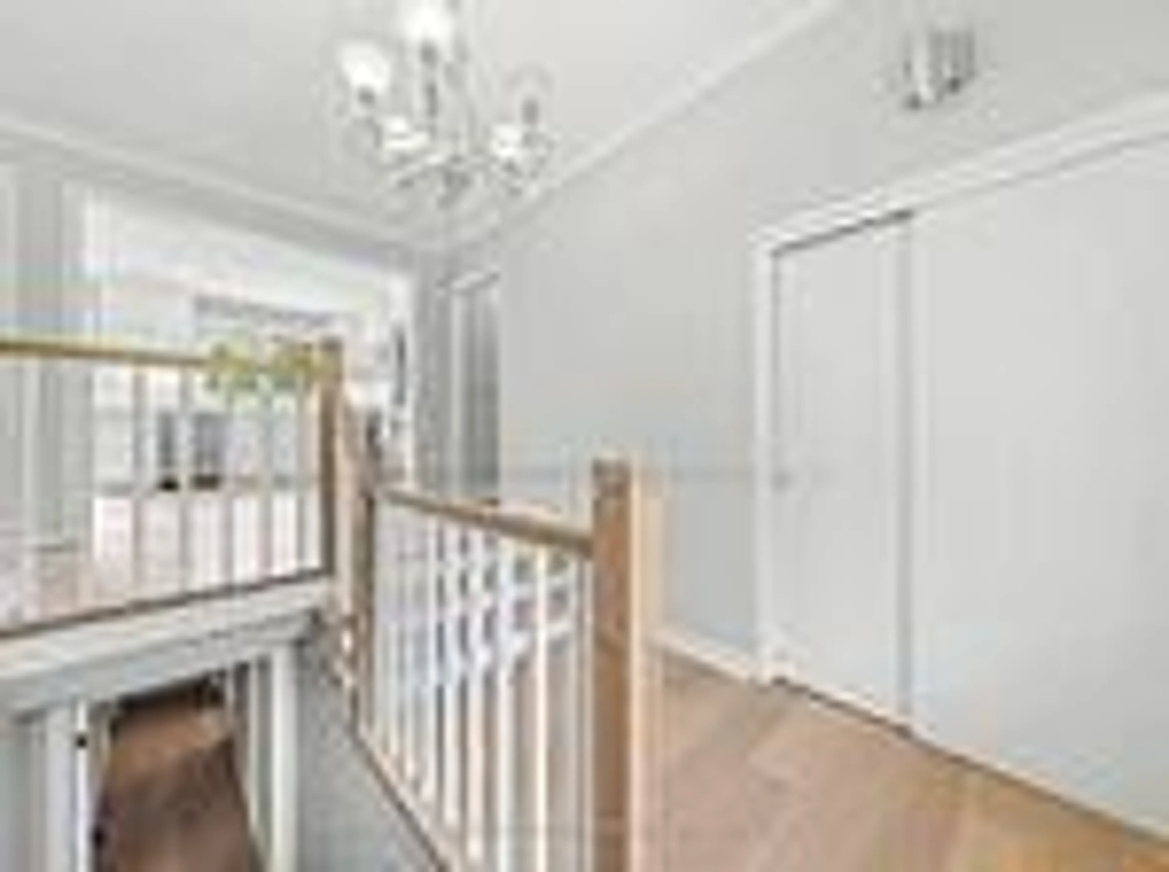 Indoor foyer for 1268 15th Sdrd, King Ontario L7B 1K5