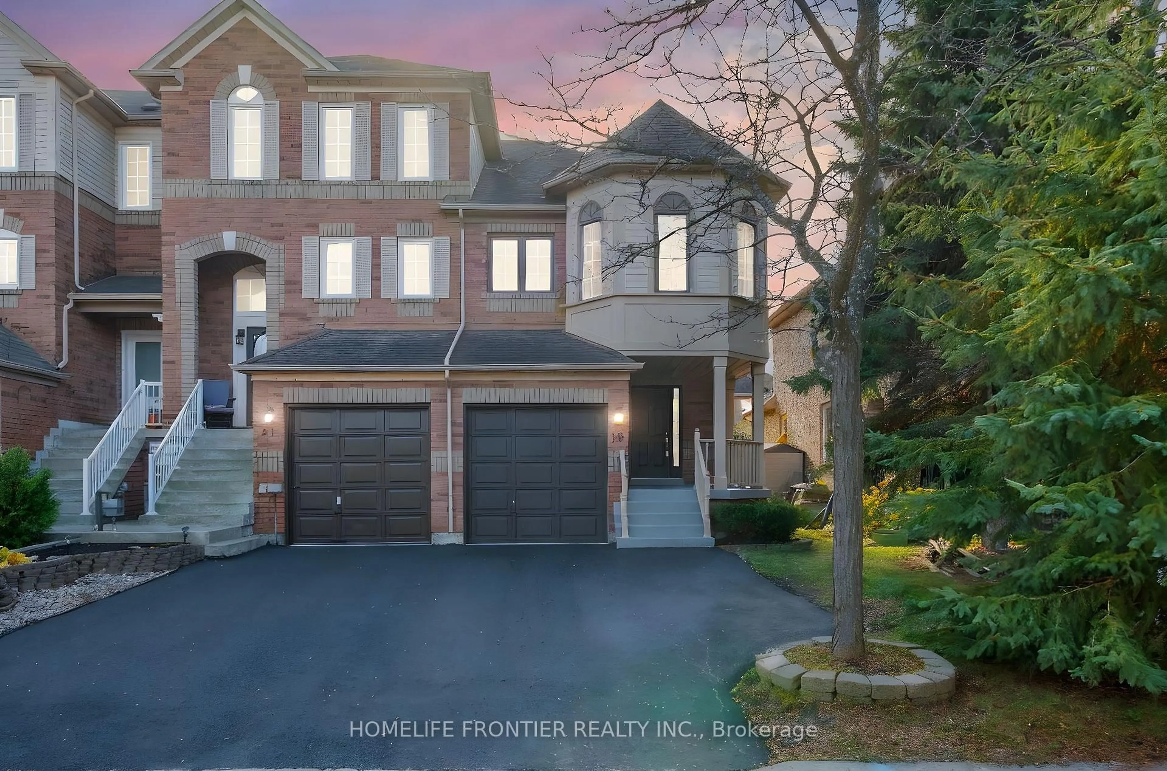 Unknown for 19 Bowler St, Aurora Ontario L4G 7J2