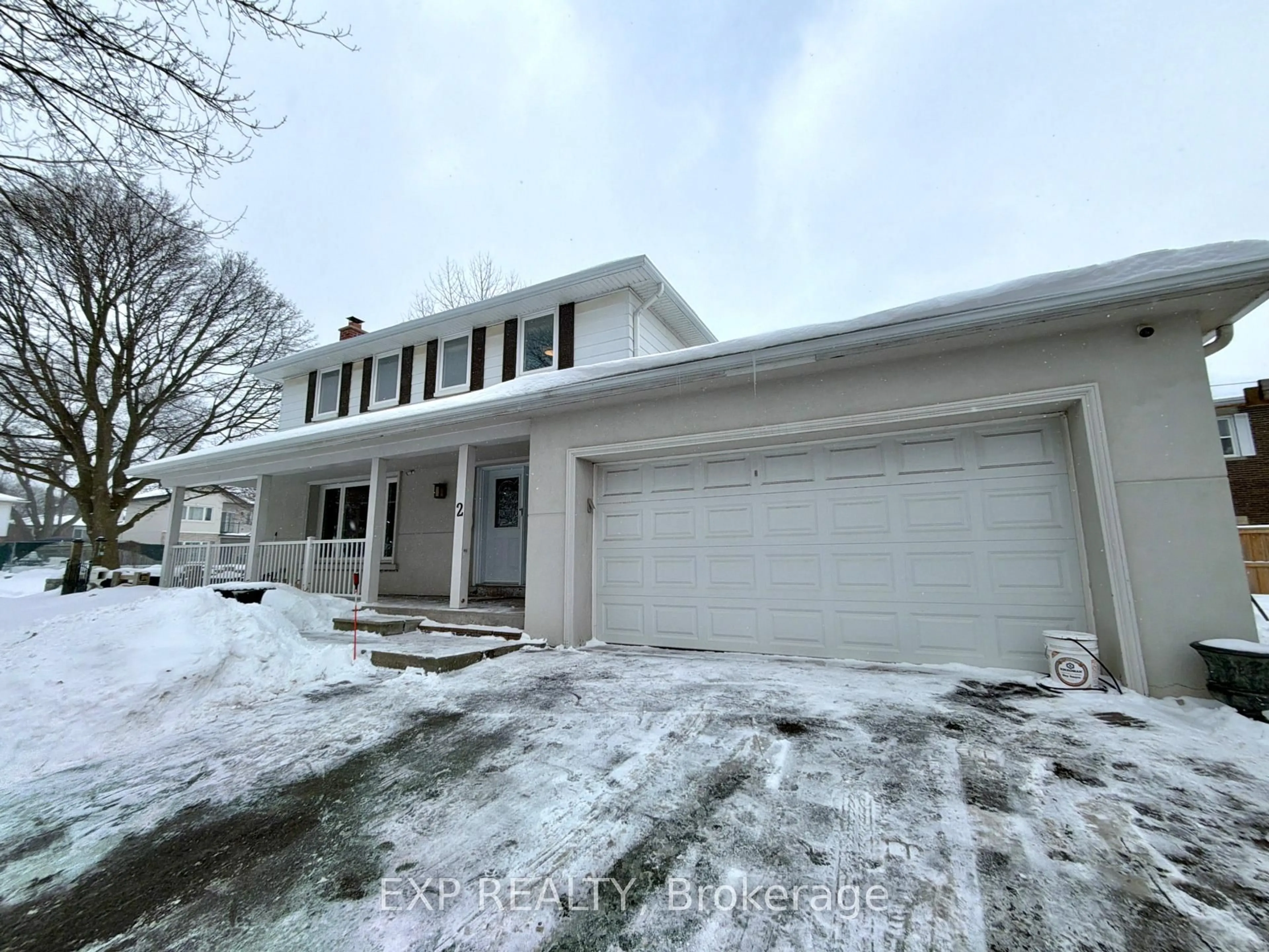 A pic from outside/outdoor area/front of a property/back of a property/a pic from drone, street for 2 Gladiator Rd, Markham Ontario L3P 1J2