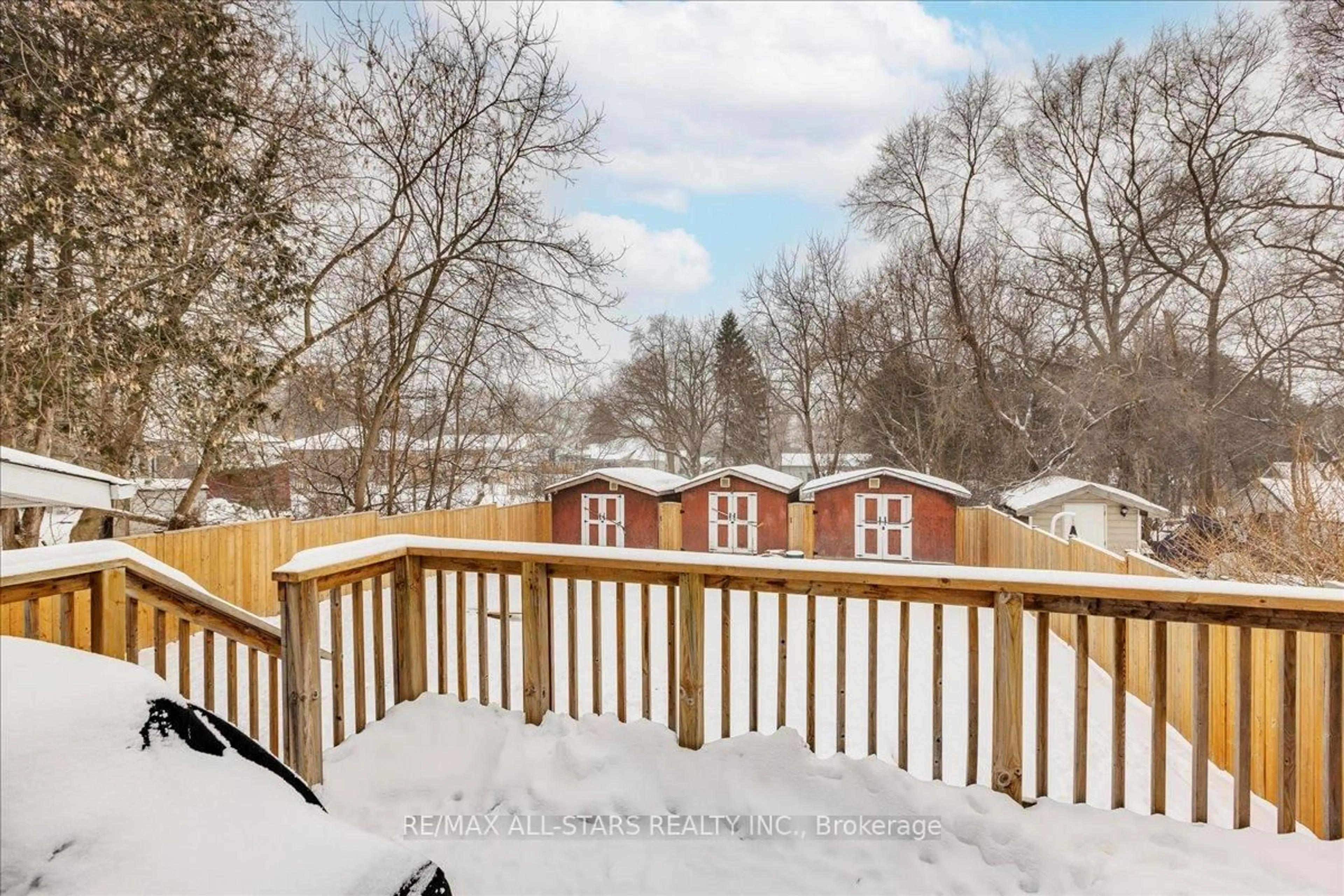 Unknown for 398 The Queensway Ave, Georgina Ontario L4P 2C5