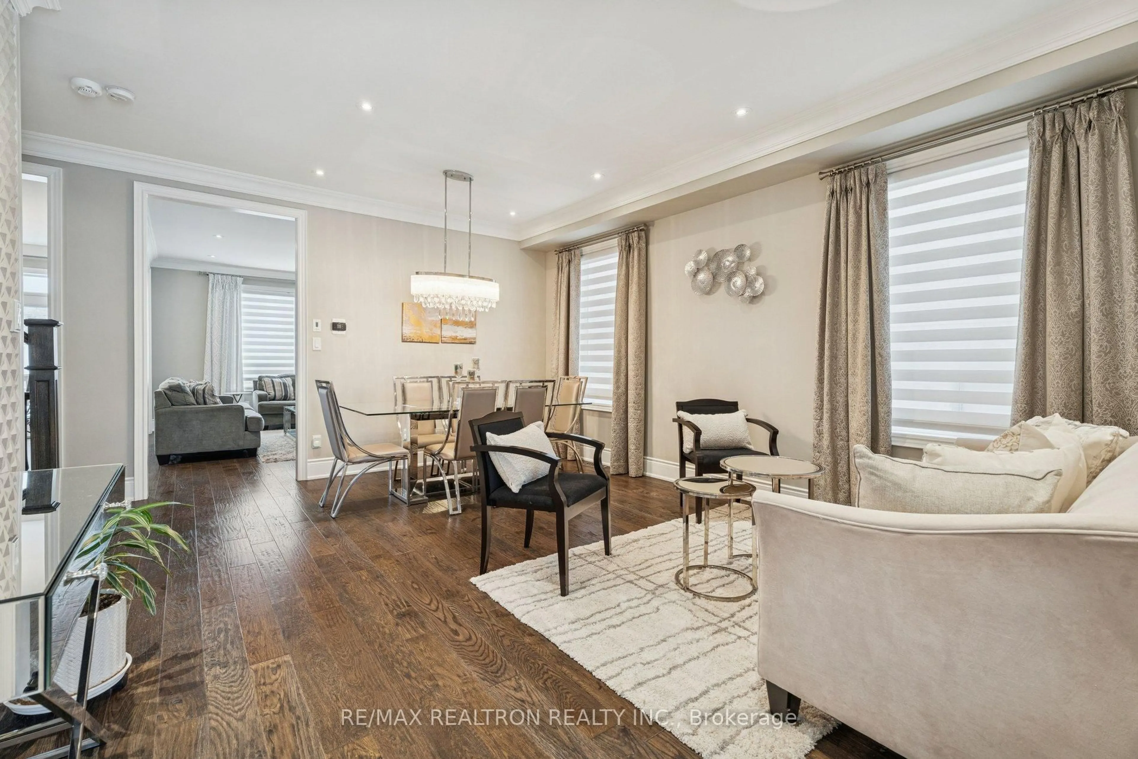 Living room with furniture, wood/laminate floor for 46 John Link Ave, Georgina Ontario L0E 1R0