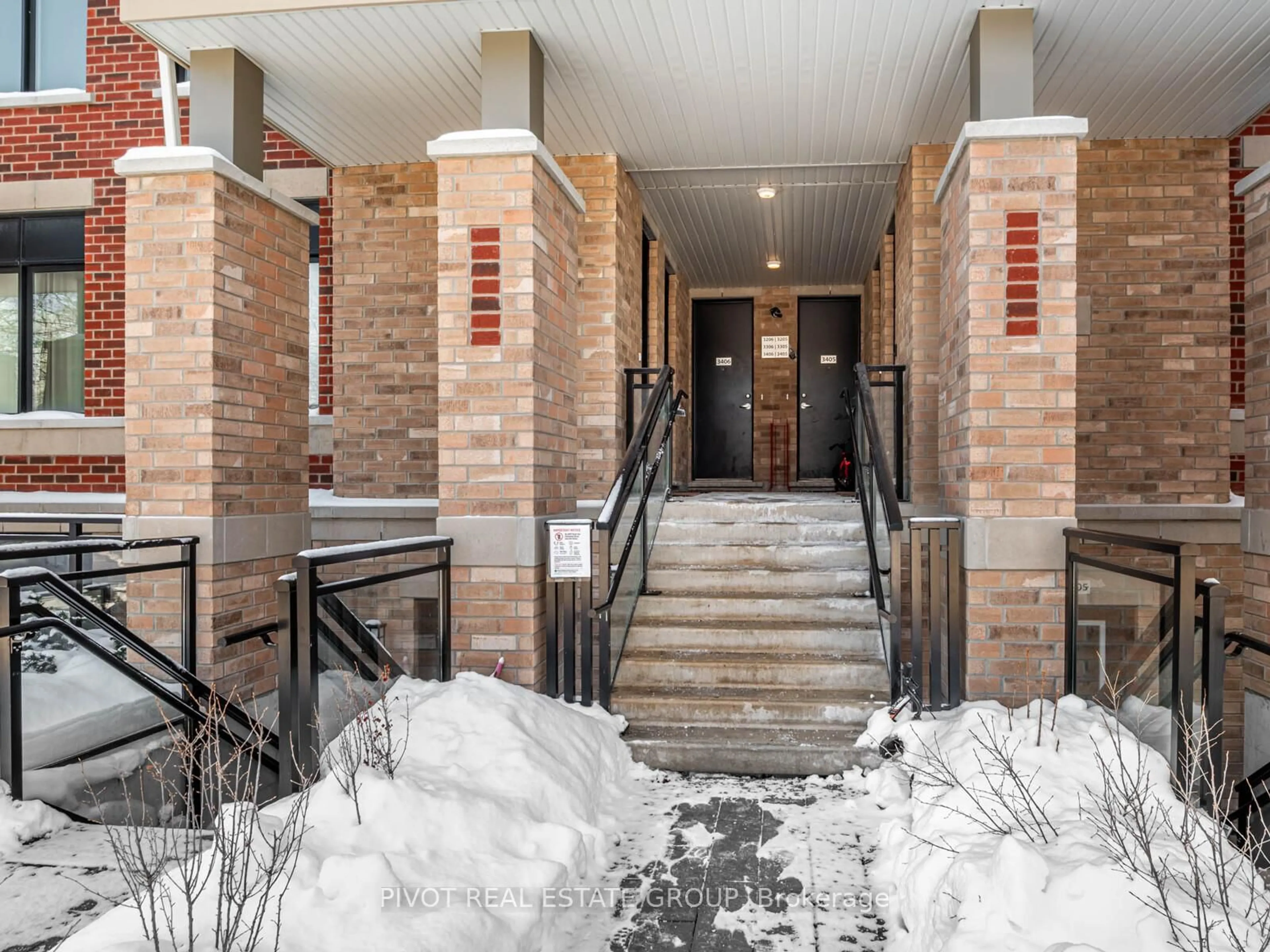 Indoor foyer for 60 Elizabeth St #3306, Richmond Hill Ontario L4C 5W2