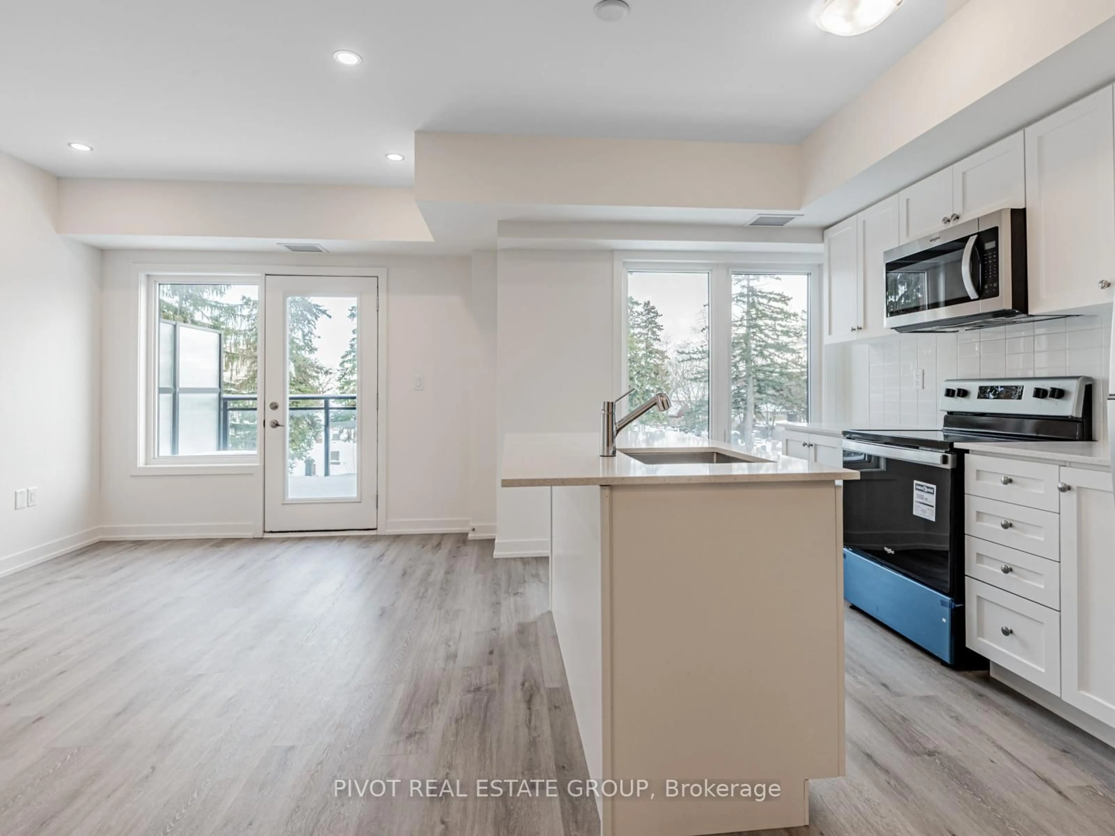 Open concept kitchen, unknown for 60 Elizabeth St #3302, Richmond Hill Ontario L4C 5W2