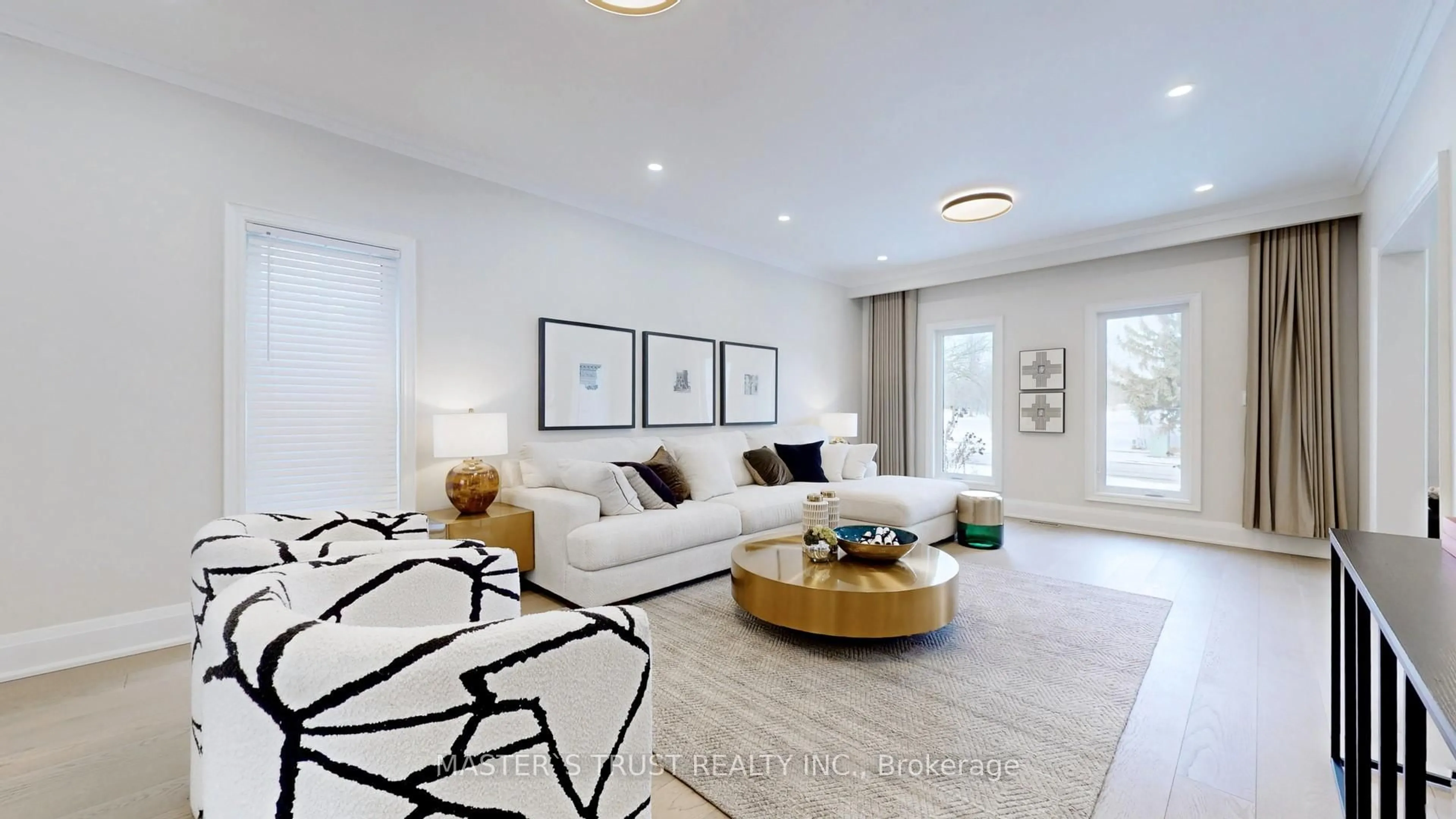 Living room with furniture, unknown for 31 Boake Tr, Richmond Hill Ontario L4B 2H3