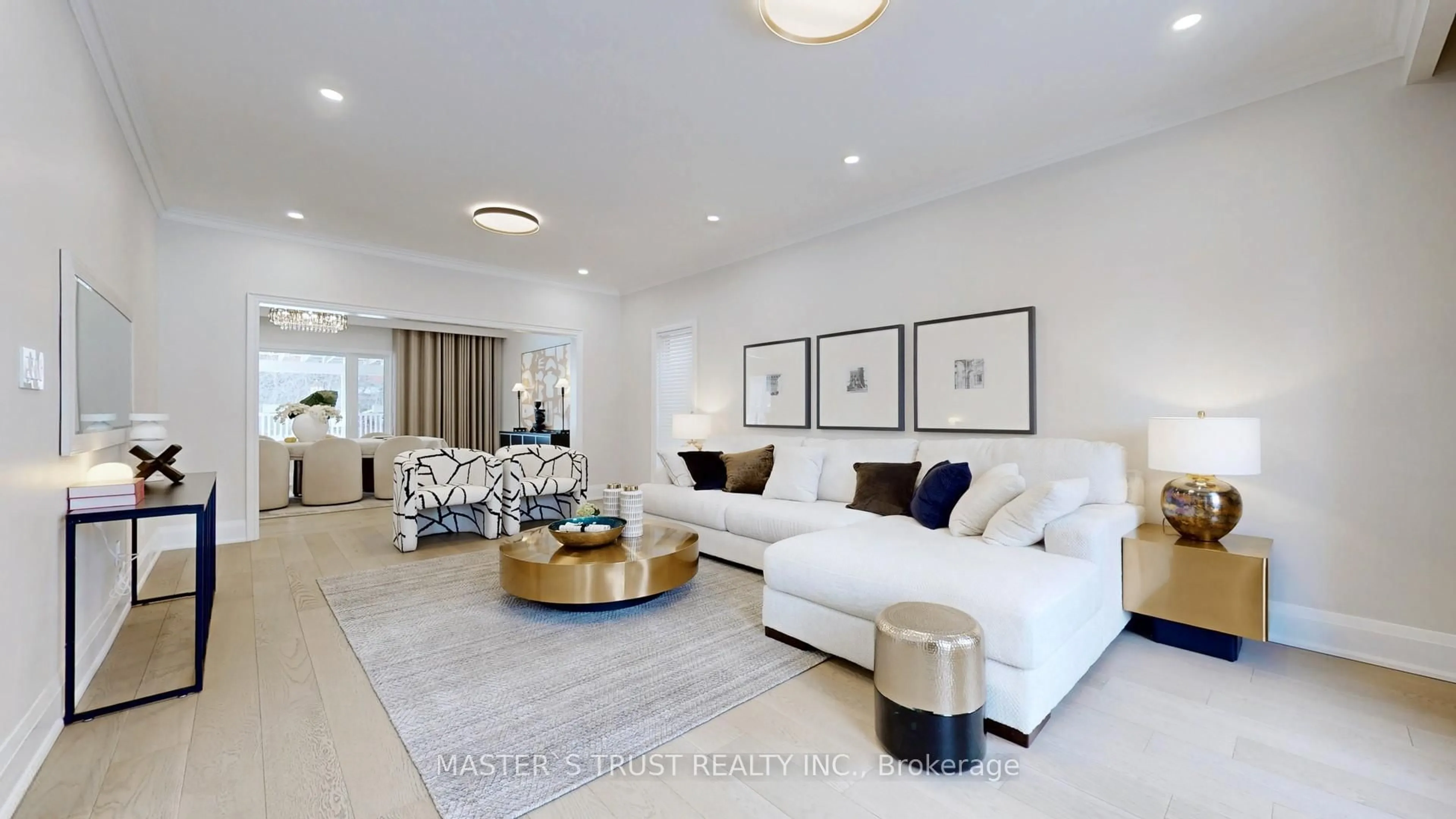 Living room with furniture, unknown for 31 Boake Tr, Richmond Hill Ontario L4B 2H3