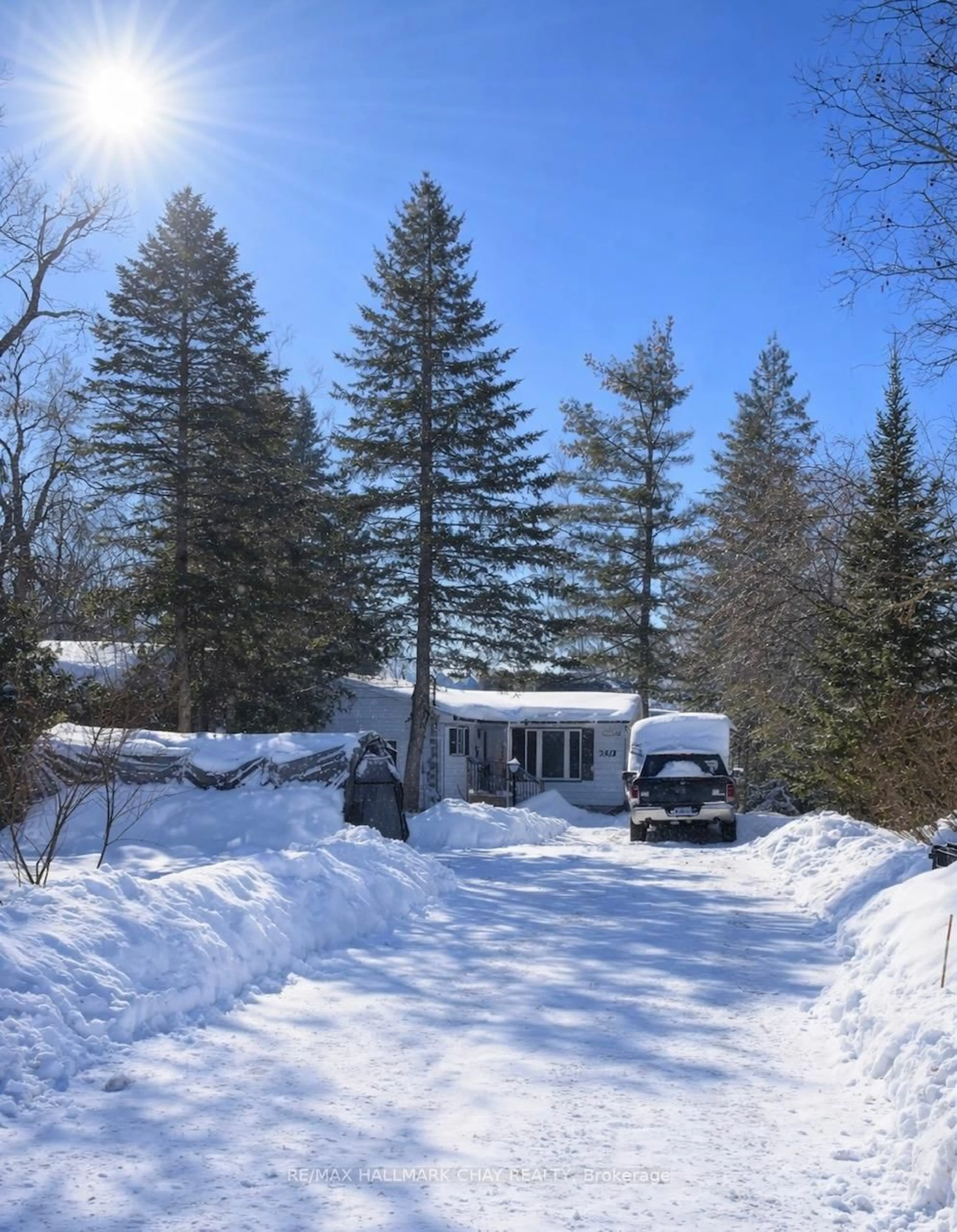 Unknown for 2422 25 Sdrd, Innisfil Ontario L9S 3Y7