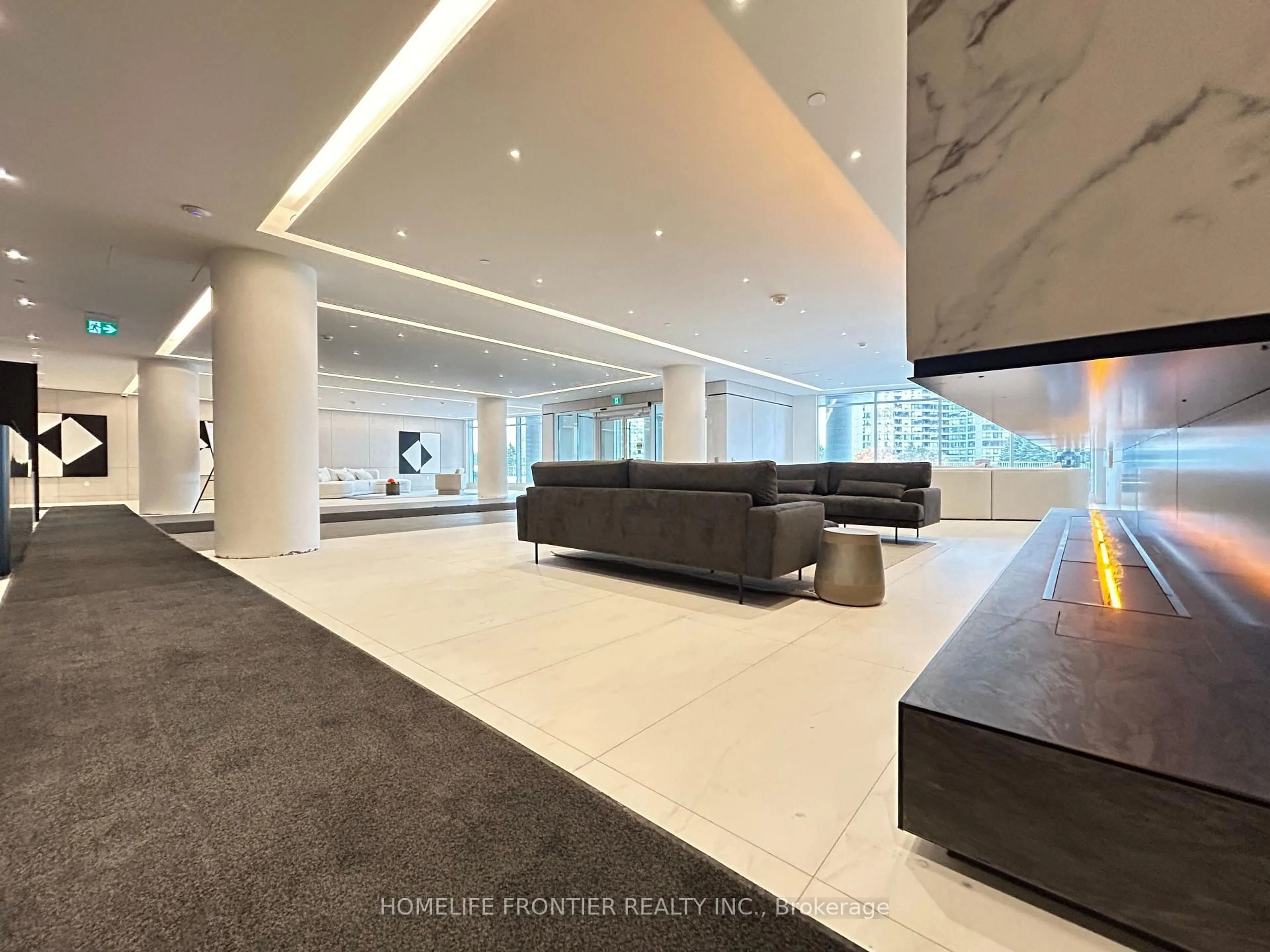 Unknown for 50 Upper Mall Way #B-729, Vaughan Ontario L4J 0L8