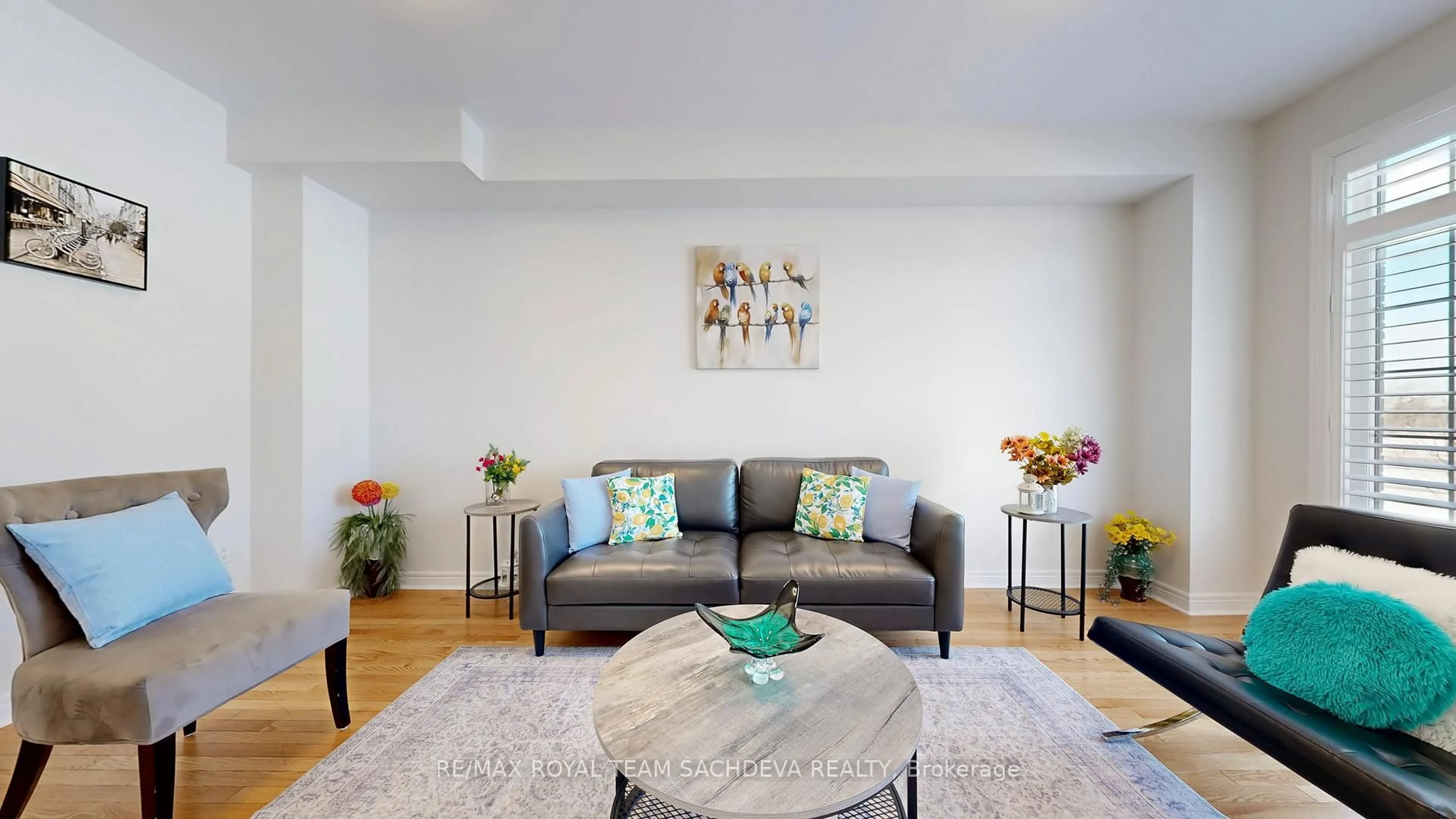 Living room with furniture, unknown for 2006 Donald Cousens Pkwy, Markham Ontario L6B 1J5