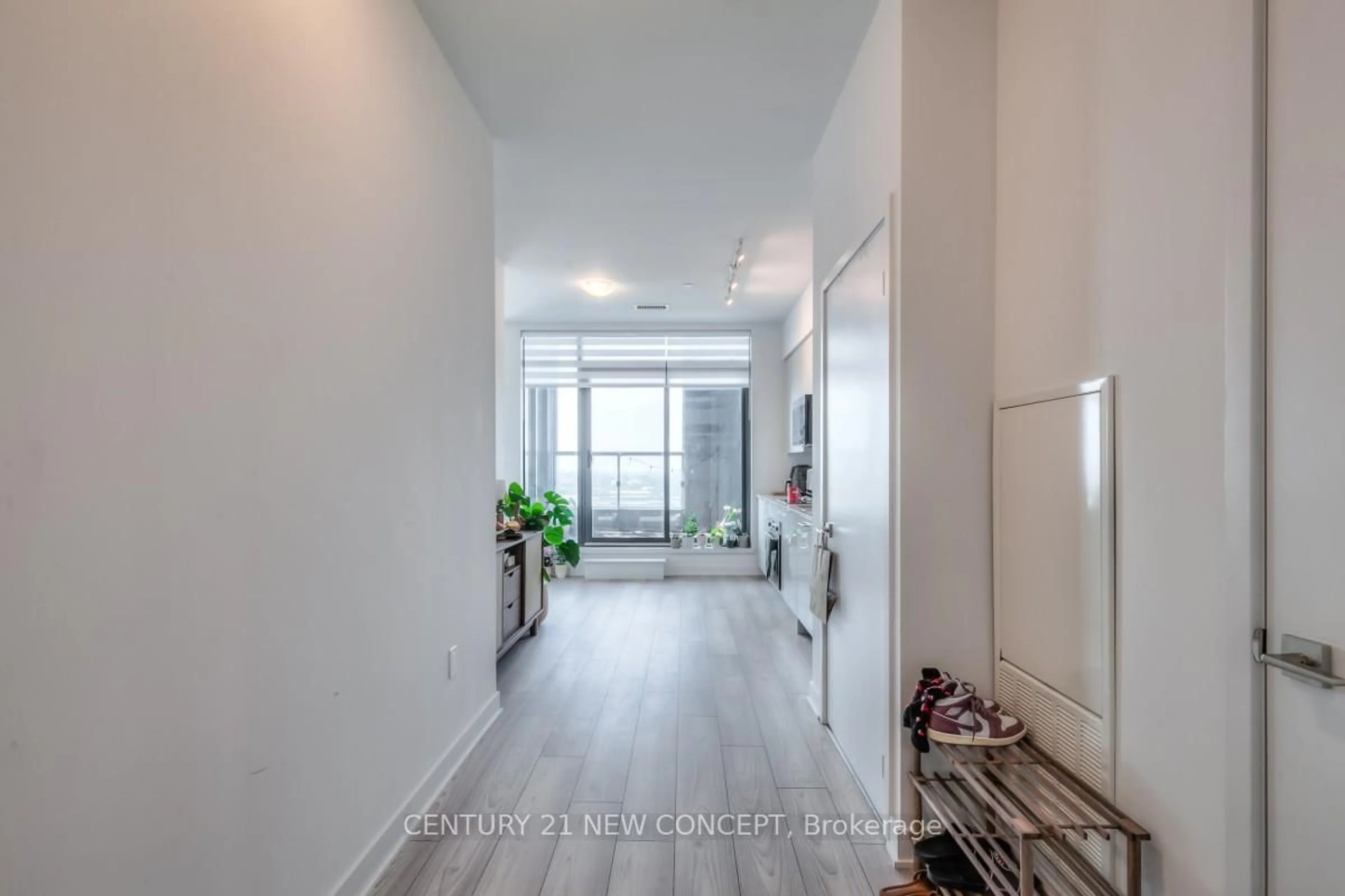 Indoor entryway for 2920 Highway 7 Rd #3301, Vaughan Ontario L4K 0P4