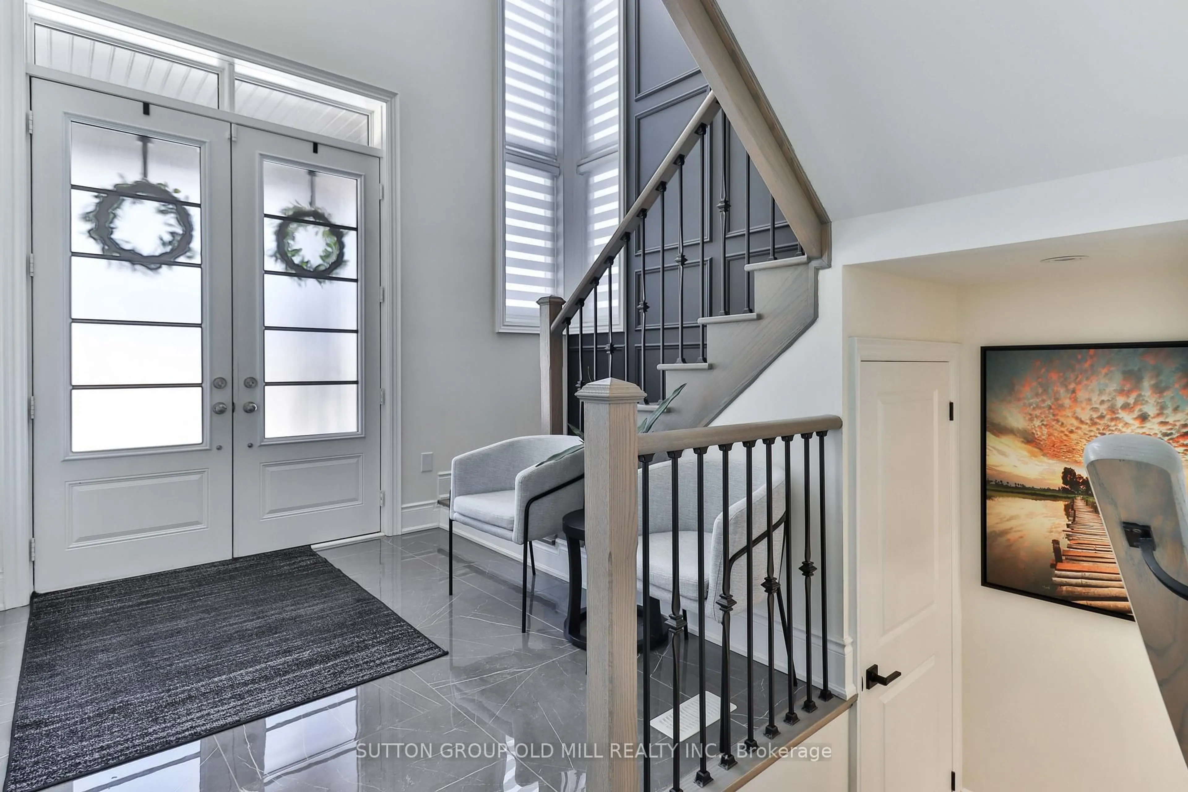 Indoor entryway for 17 Bellefond St, Vaughan Ontario L4H 4T9