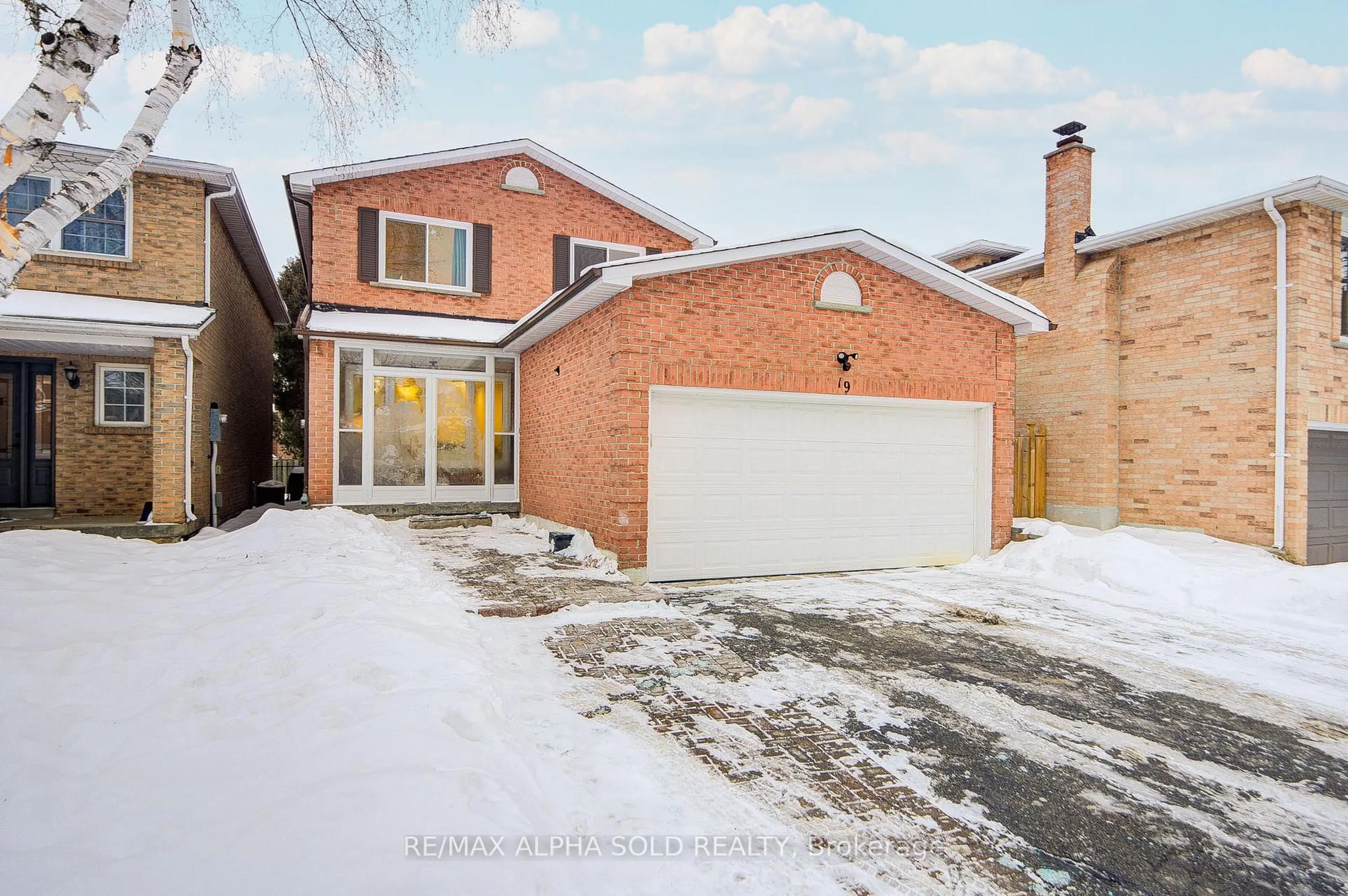 Home with brick exterior material, street for 19 Michener Cres, Markham Ontario L3P 6H4