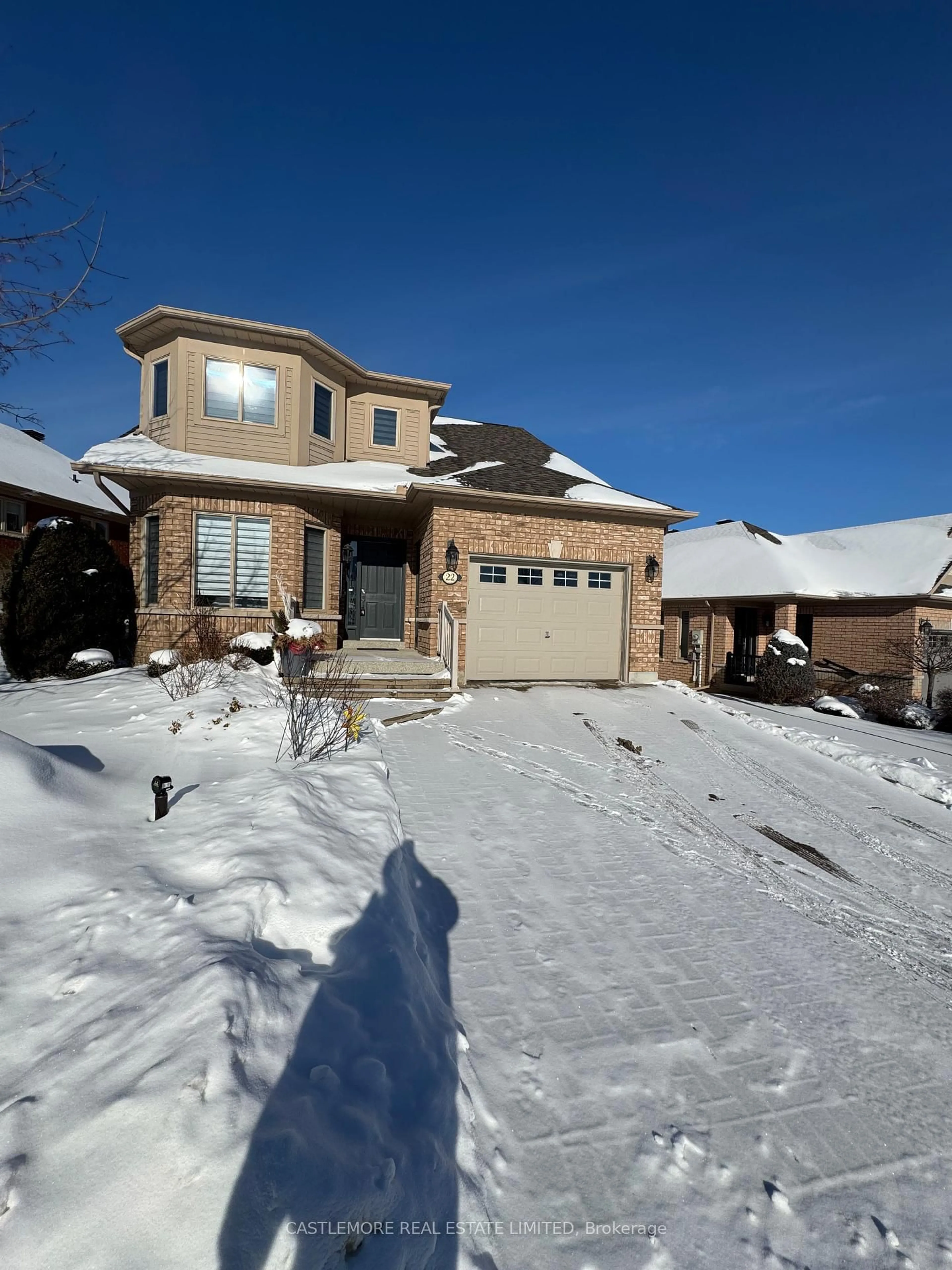 A pic from outside/outdoor area/front of a property/back of a property/a pic from drone, street for 22 Montebello Terr, New Tecumseth Ontario L9R 2H3