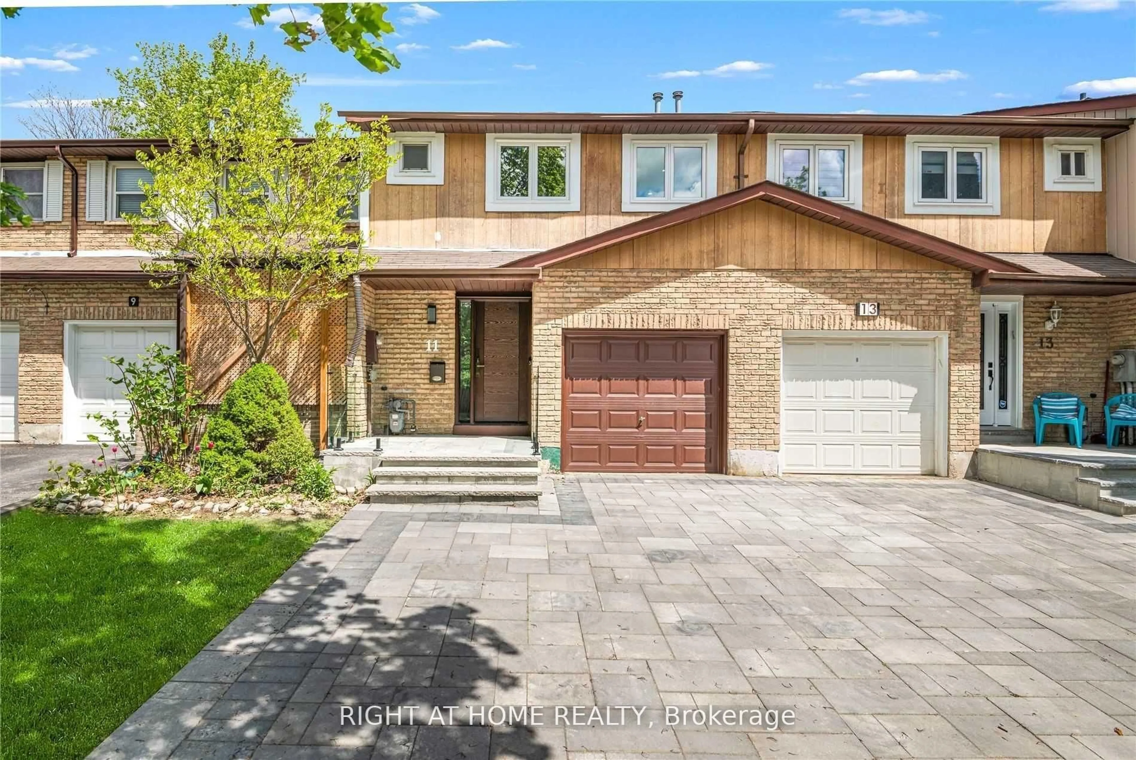 Home with brick exterior material, street for 11 Michael Dr, Richmond Hill Ontario L4C 5W6
