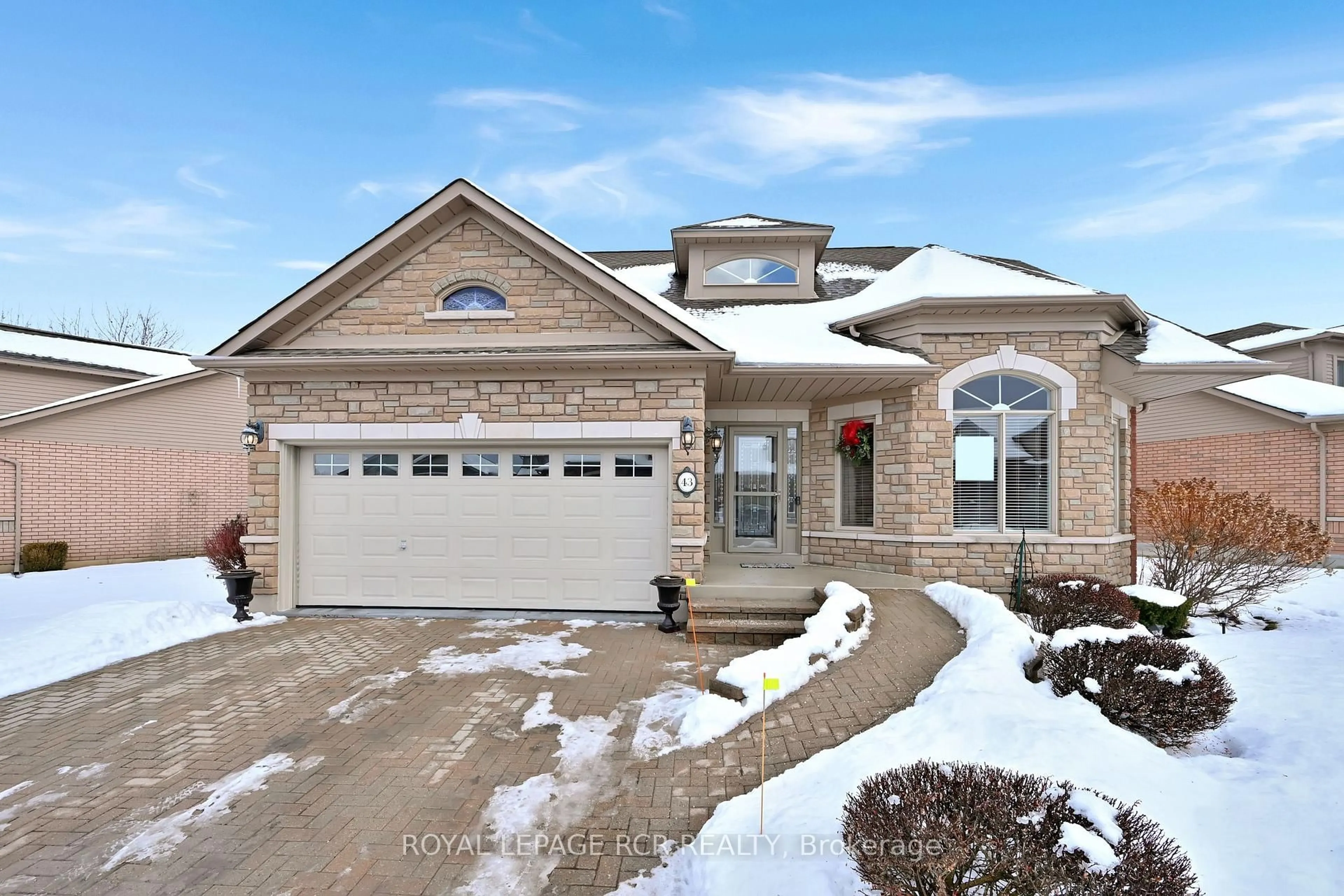 Home with brick exterior material, street for 43 Bella Vista Tr, New Tecumseth Ontario L9R 2C7