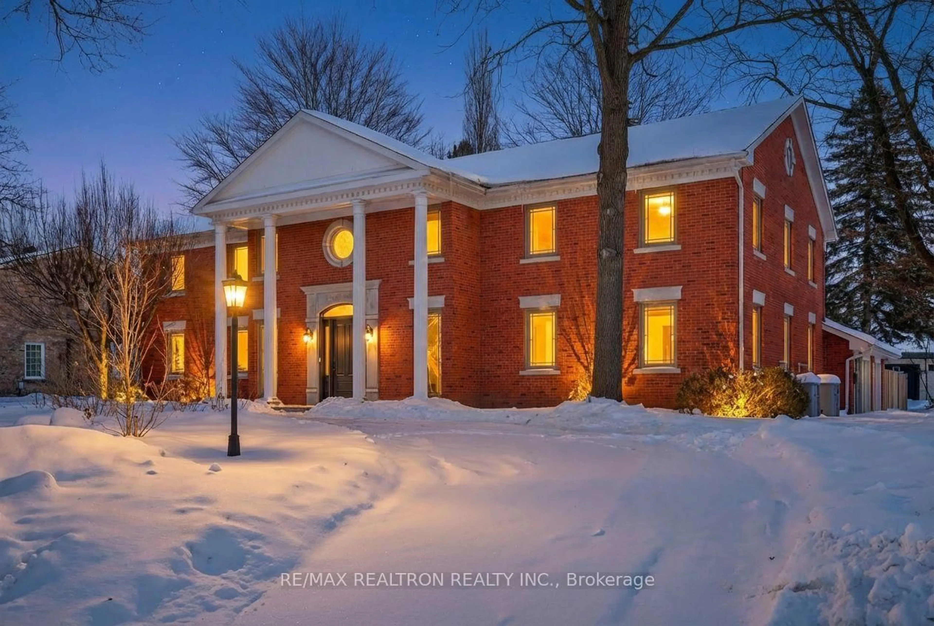 Home with brick exterior material, building for 17 Old English Lane, Markham Ontario L3T 2V1