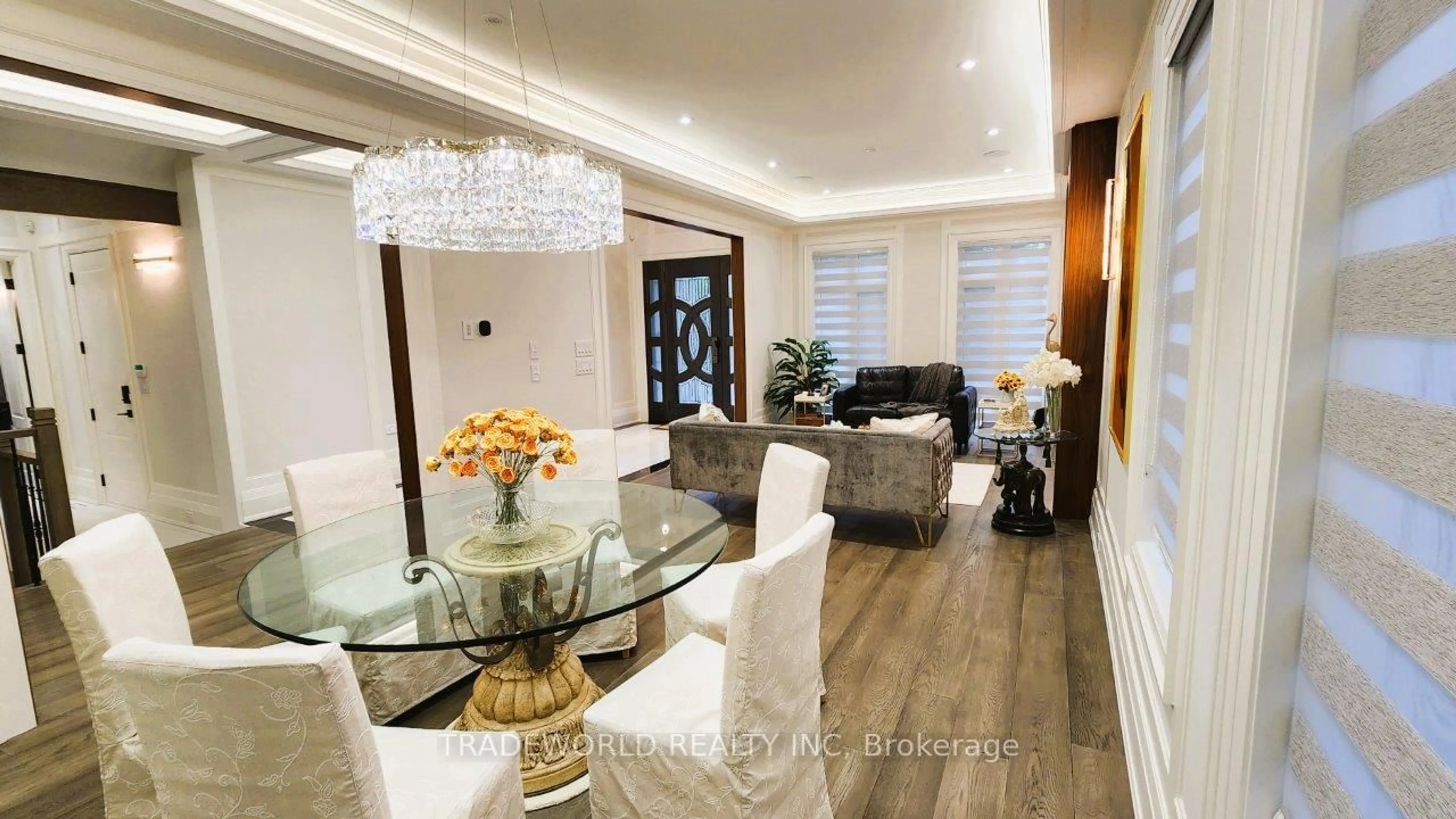 Dining room, wood/laminate floor for 90 Fred Varley Dr, Markham Ontario L3R 1S8