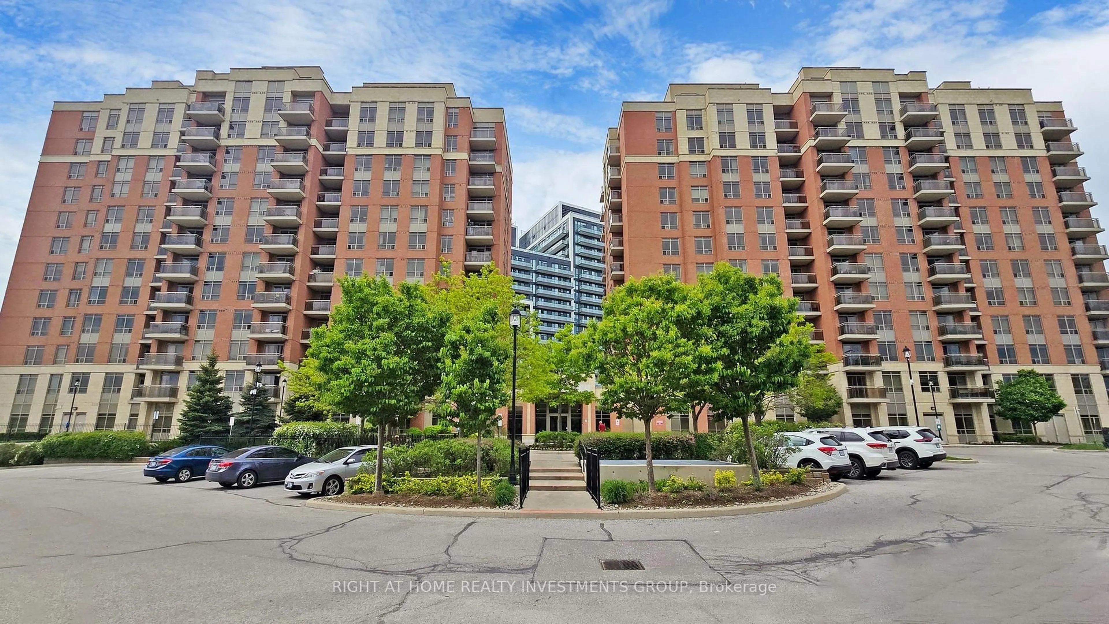Unknown for 73 King William Cres #207, Richmond Hill Ontario L4B 0C2