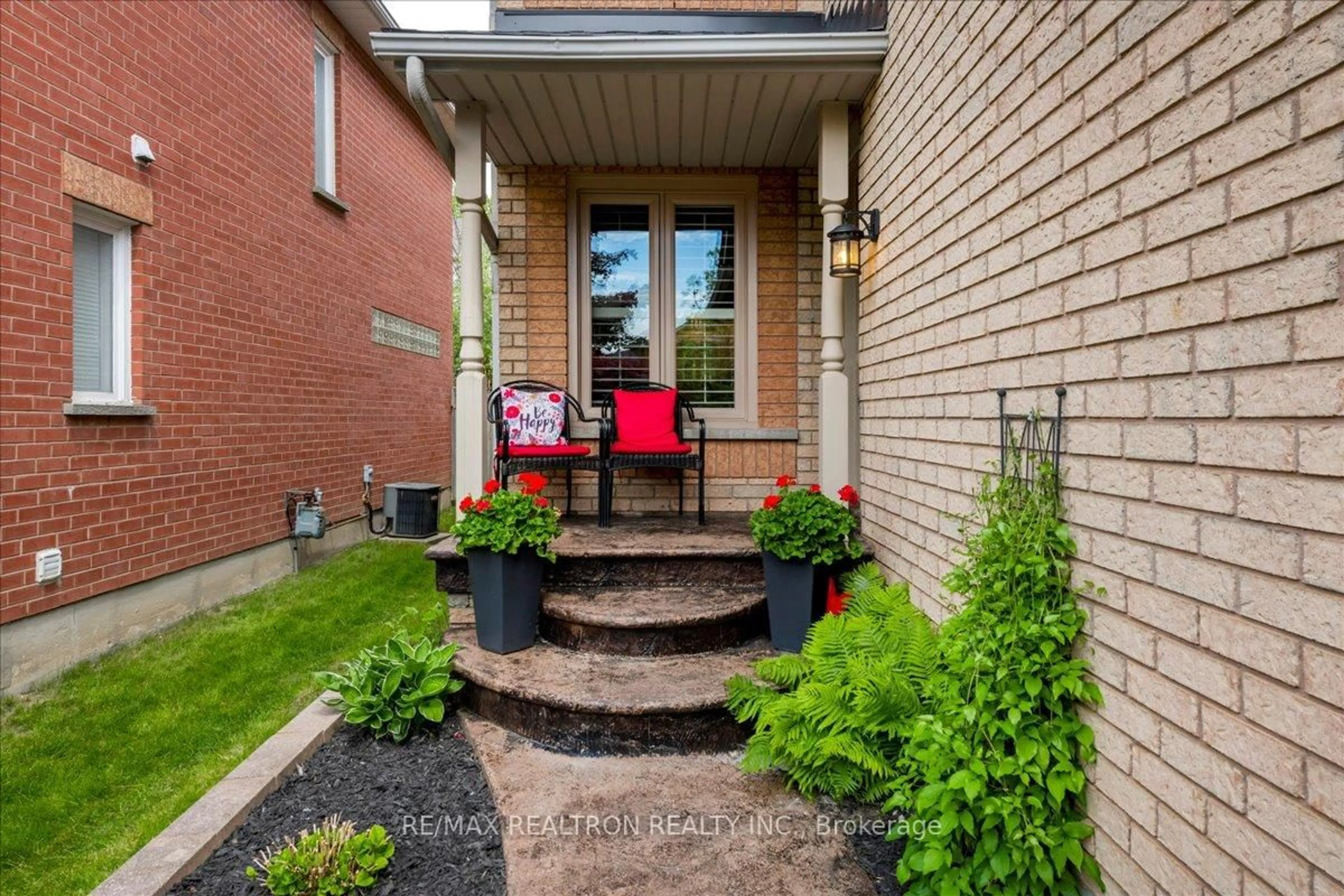 Unknown for 75 Widdifield Ave, Newmarket Ontario L3X 1Z5