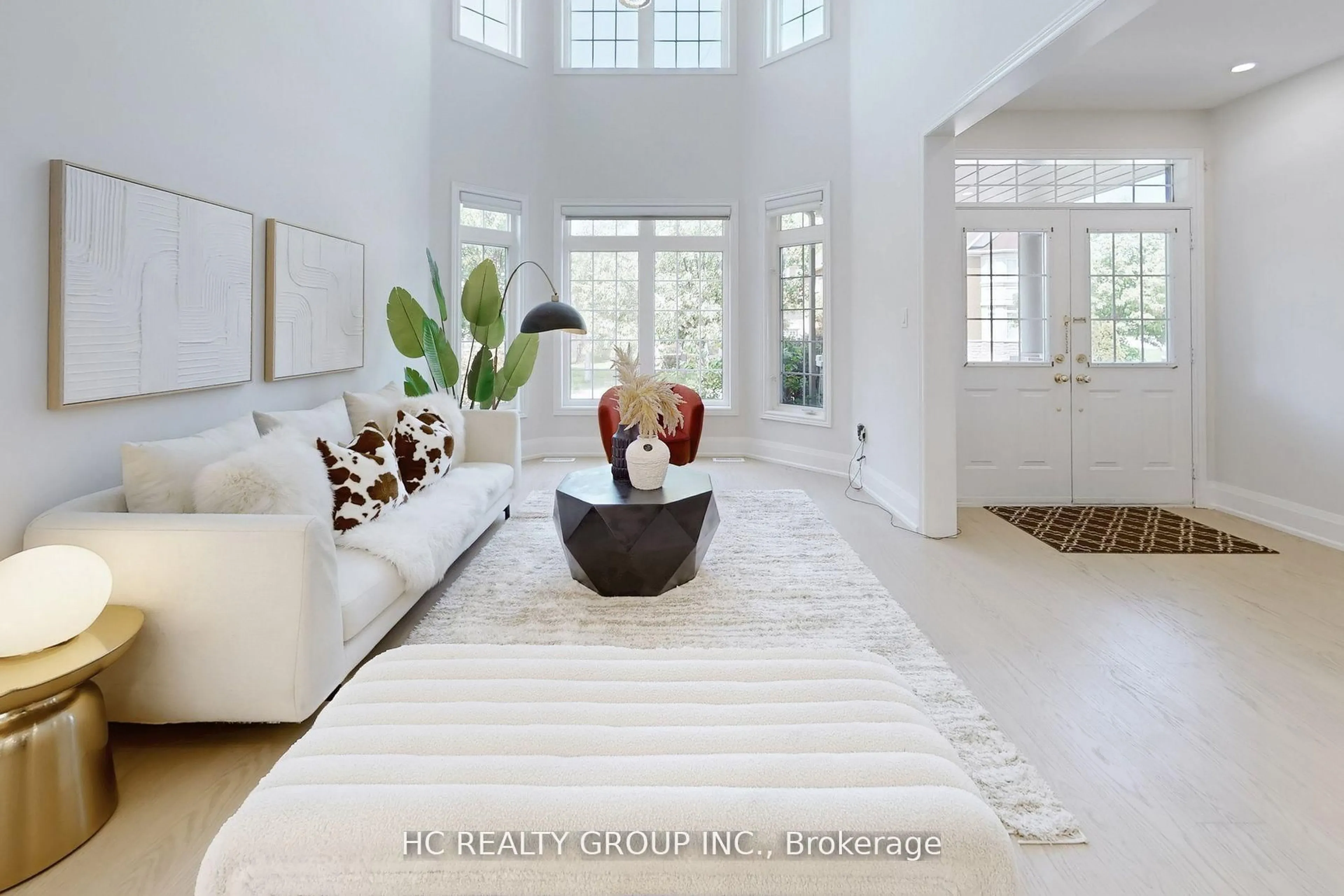 Indoor entryway for 47 Medoc Pl, Vaughan Ontario L4J 8Y9