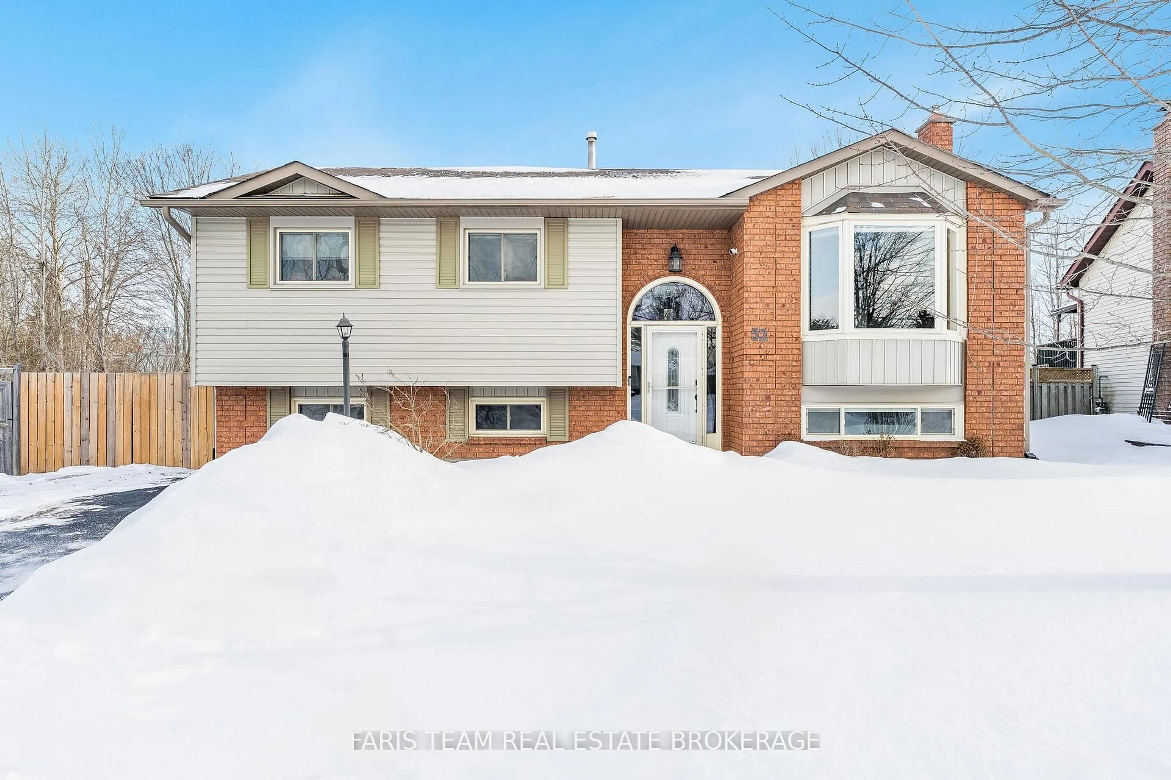 Unknown for 52 Roth St, Essa Ontario L0M 1B2