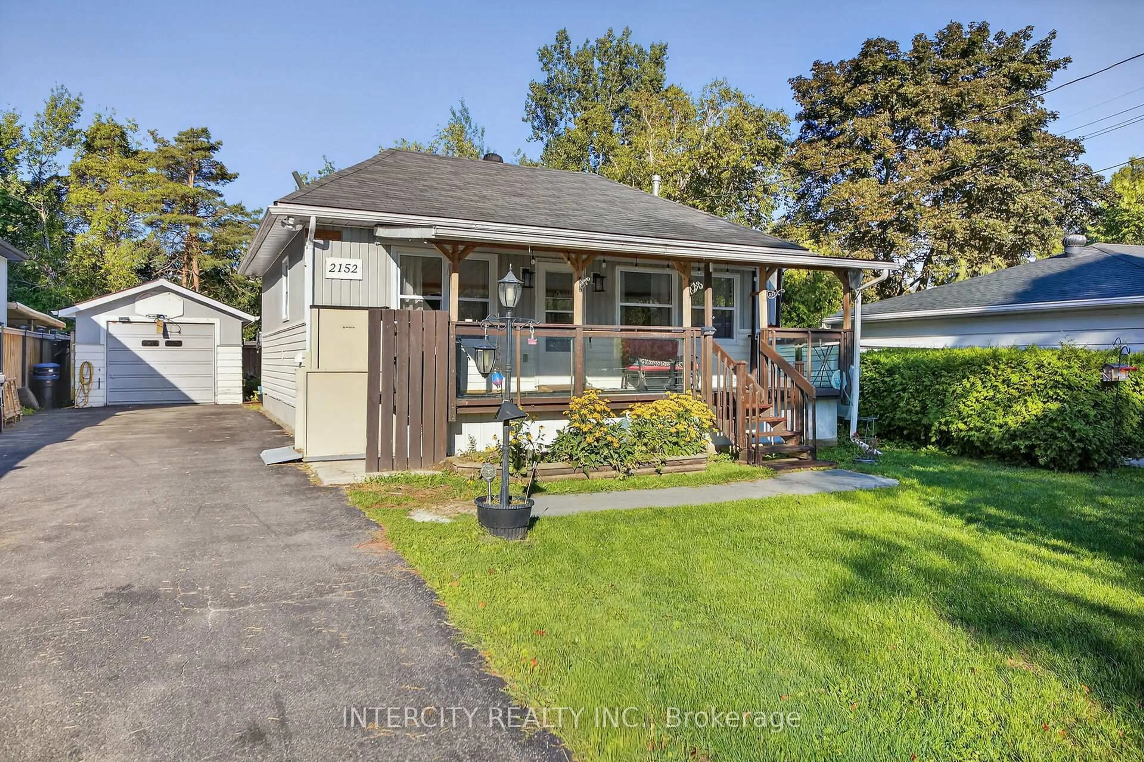 Unknown for 2152 25 Sdrd, Innisfil Ontario L9S 2C4