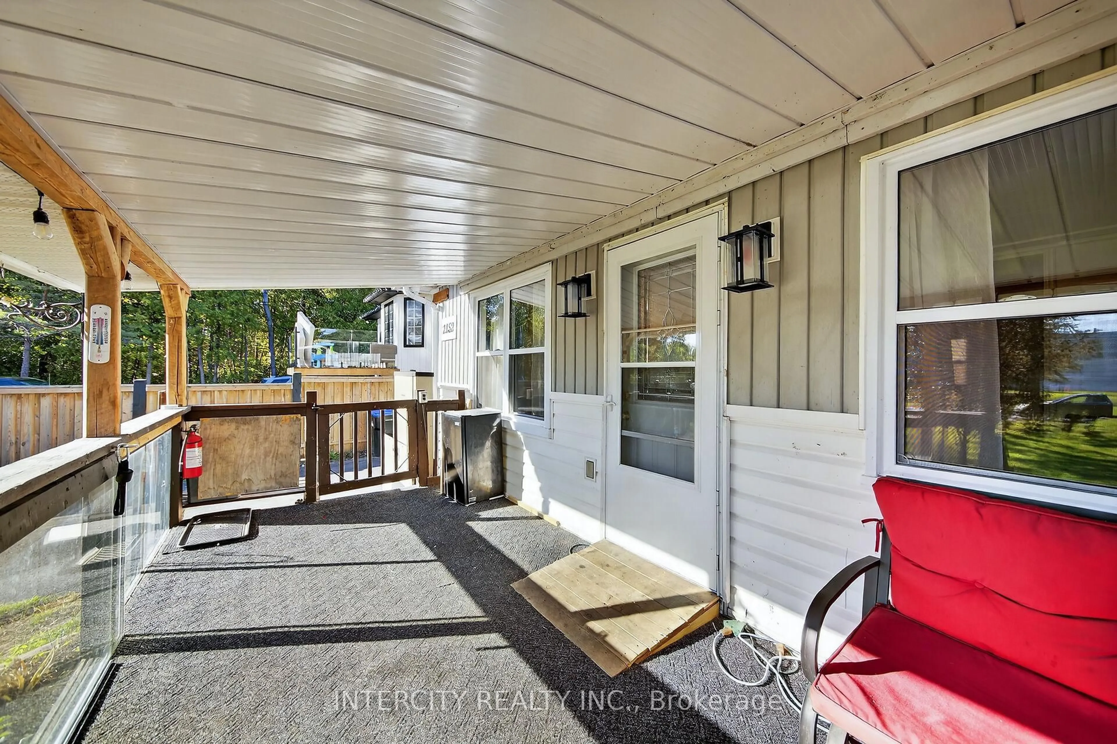 Unknown for 2152 25 Sdrd, Innisfil Ontario L9S 2C4