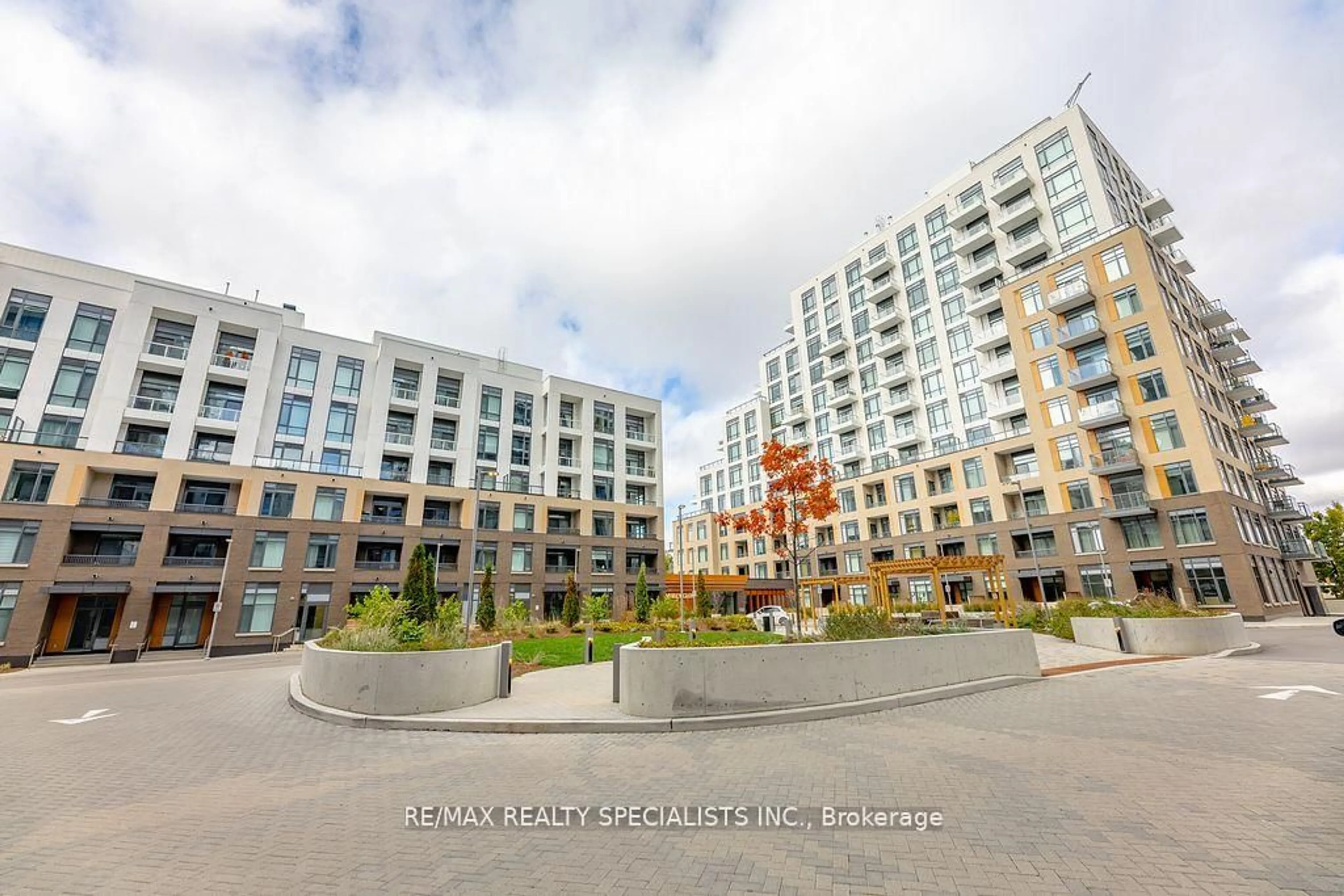 Unknown for 8 Beverley Glen Blvd #C202, Vaughan Ontario L4J 0L5