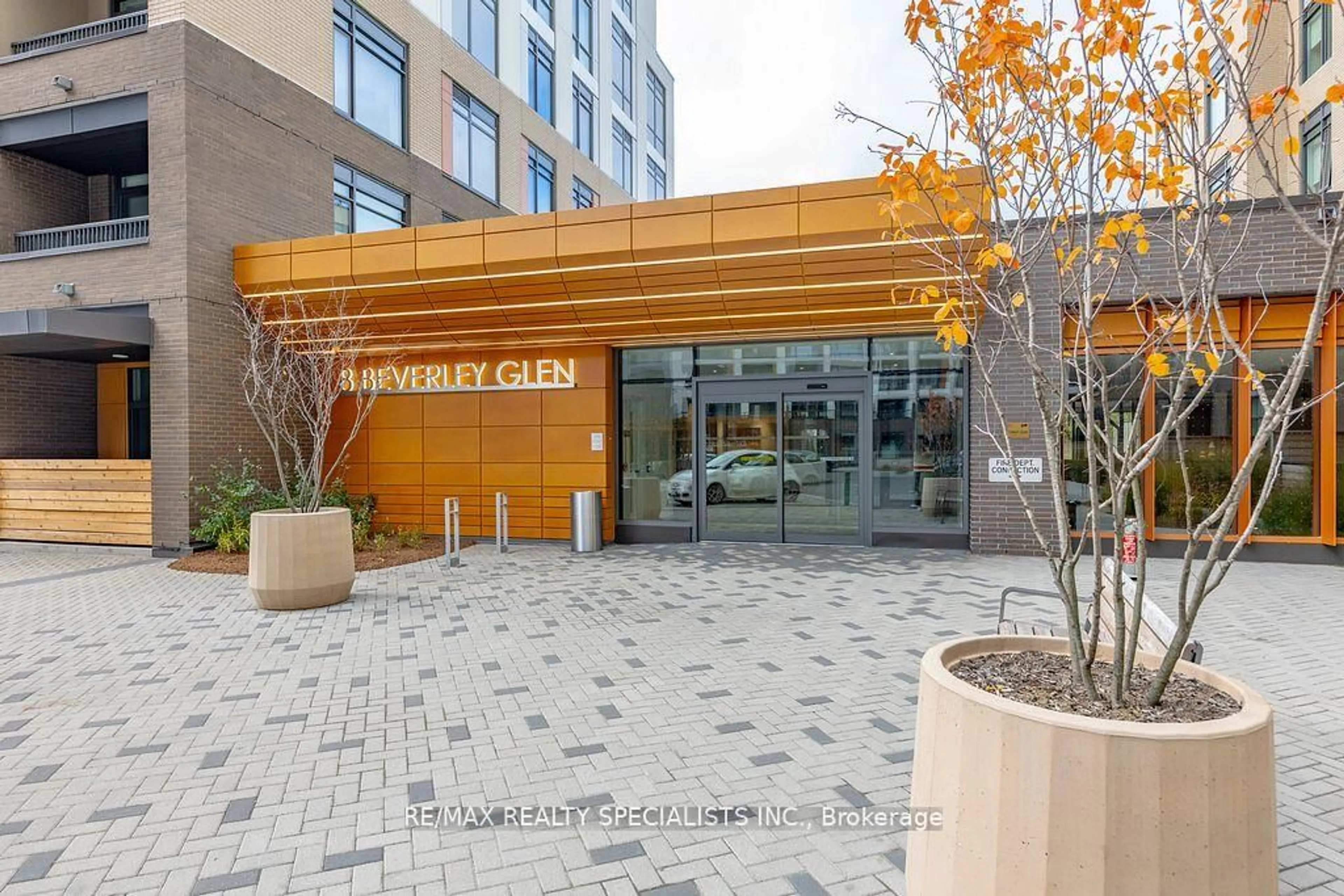 Lobby for 8 Beverley Glen Blvd #C202, Vaughan Ontario L4J 0L5